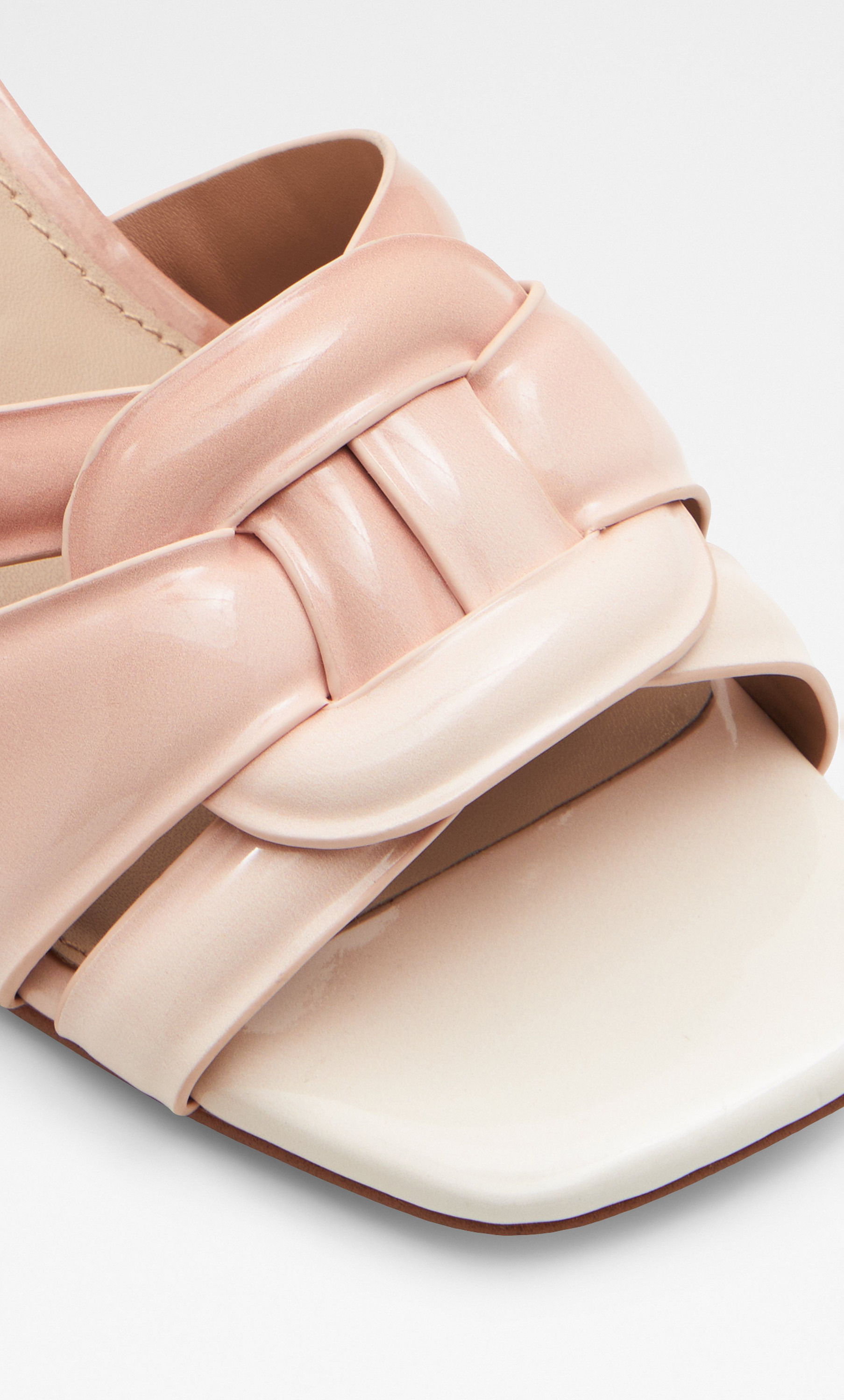 حذاء ذو نجلاء من ألدو بكعب عريض مع مفتوح بمقدمة مربعة-women-shoes-heels-image-10