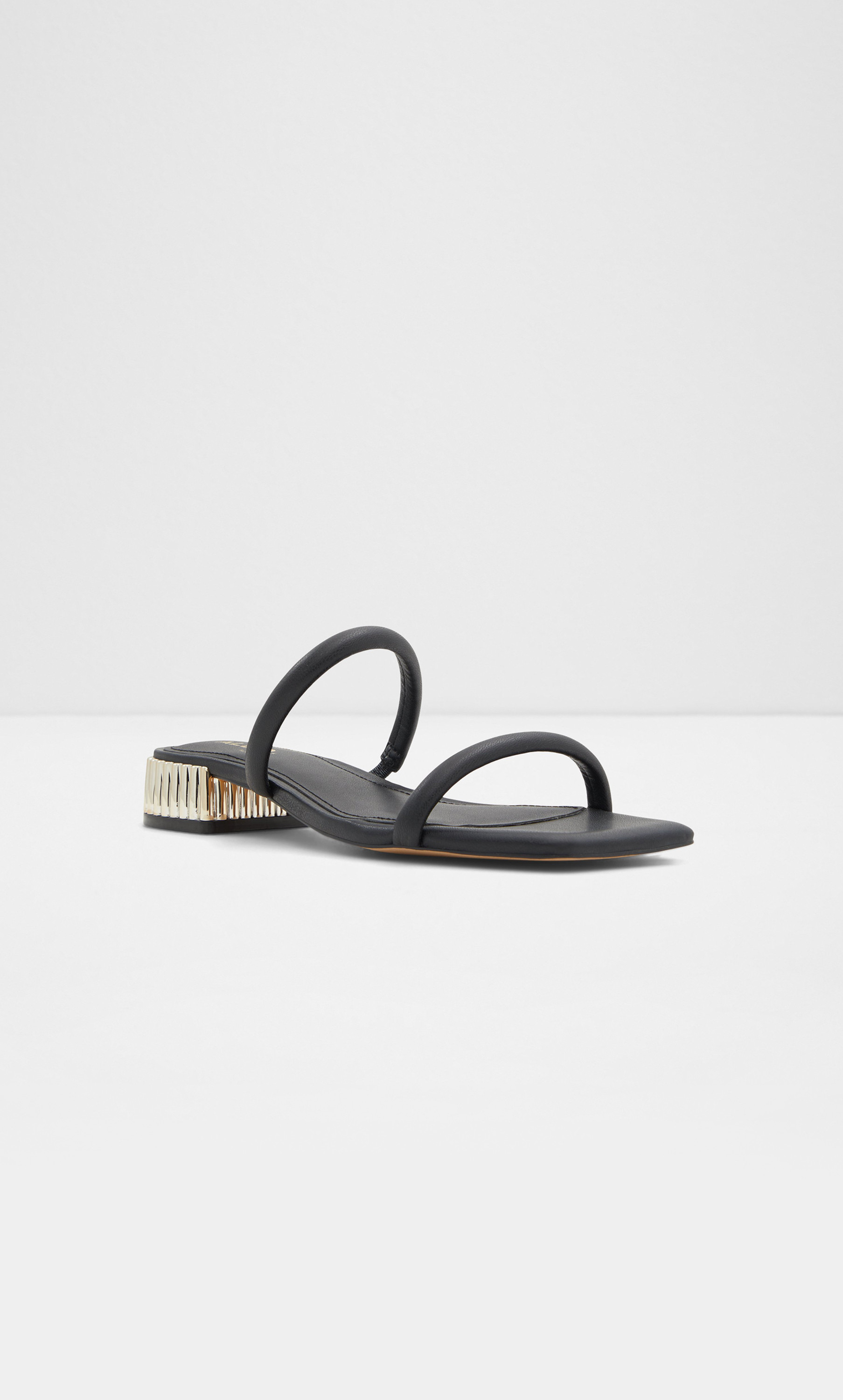 Flip best sale flops aldo