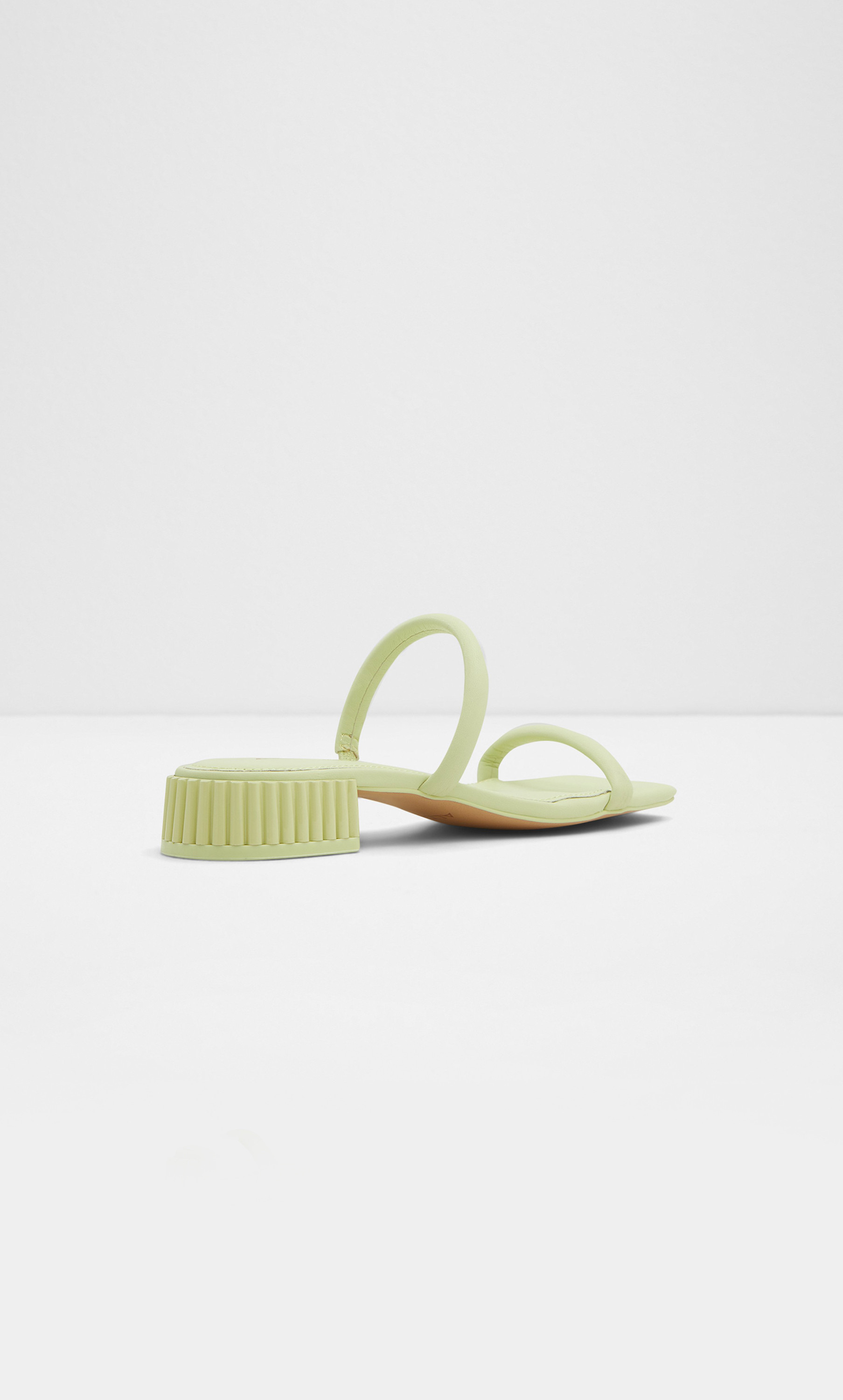  صندل بيونا من ألدو للنساء مفتوحة الأصبع من الأمام للنساء-women-shoes-sandals-flats-image-9
