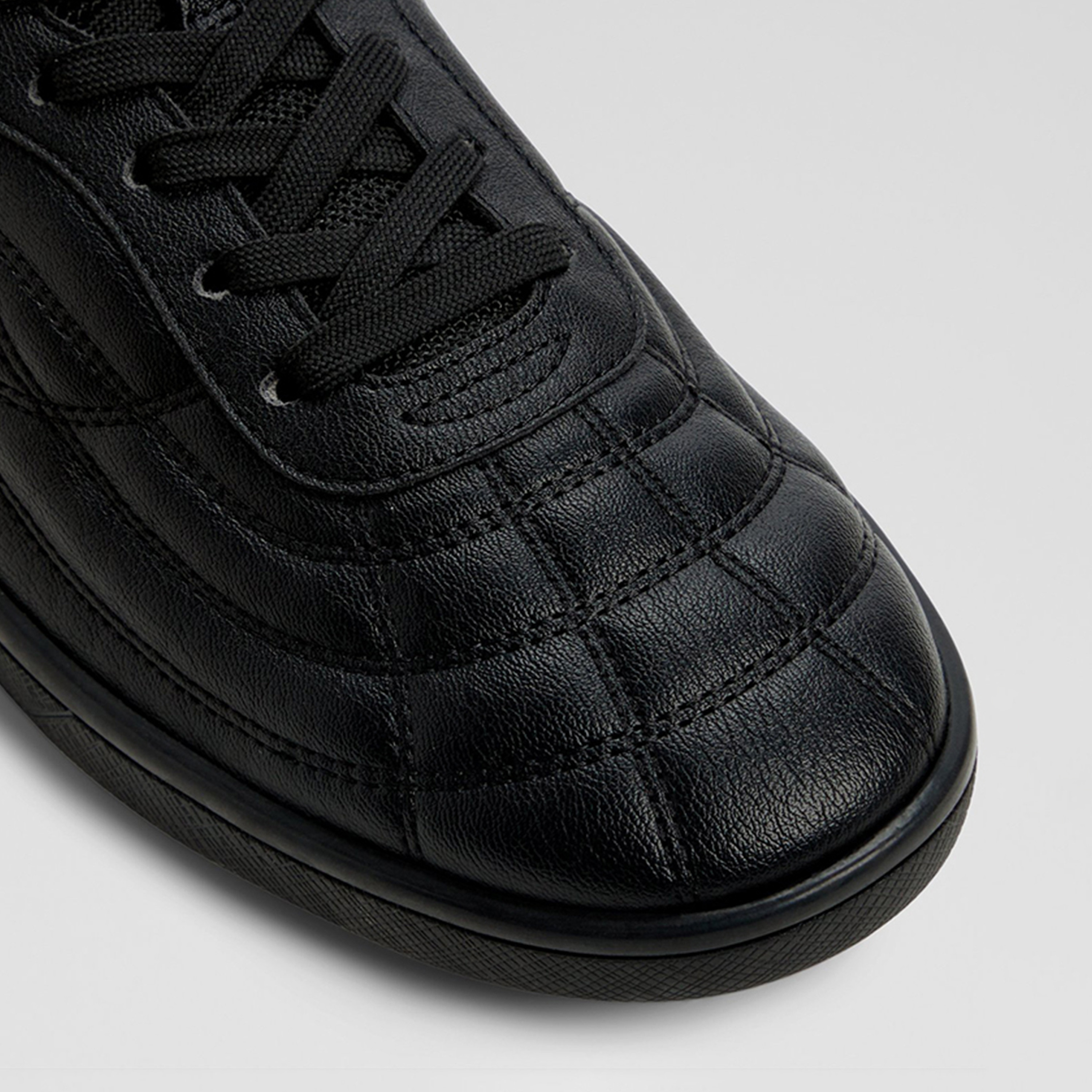 الدو - حذاء رياضي للرجال برباط كاحل منخفض | 20THEPITCH-men-shoes-sneakers-image-2