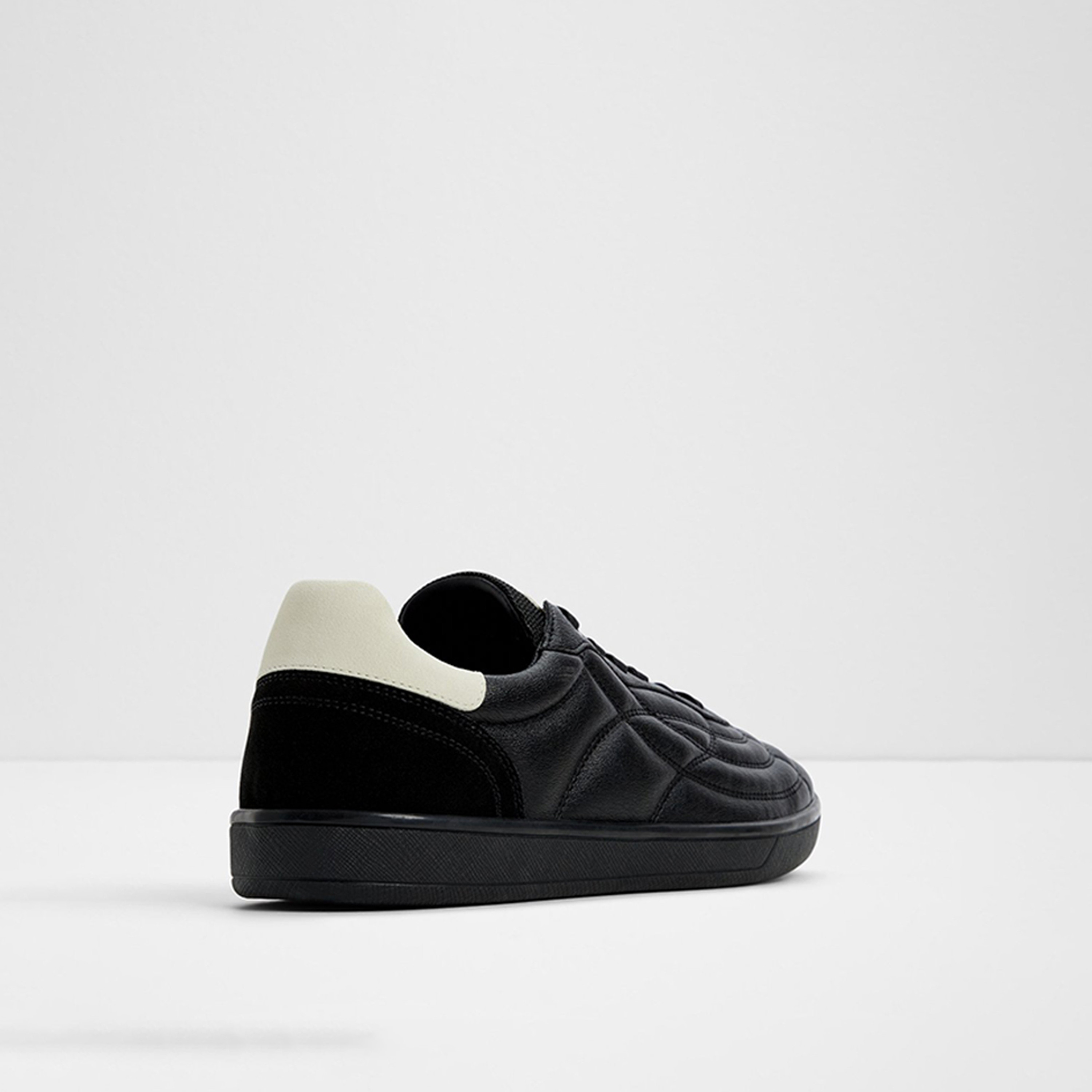 الدو - حذاء رياضي للرجال برباط كاحل منخفض | 20THEPITCH-men-shoes-sneakers-image-5