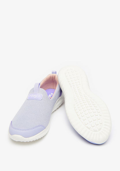 #tag18. Textured Slip On Walking Shoes with Pull Tabs