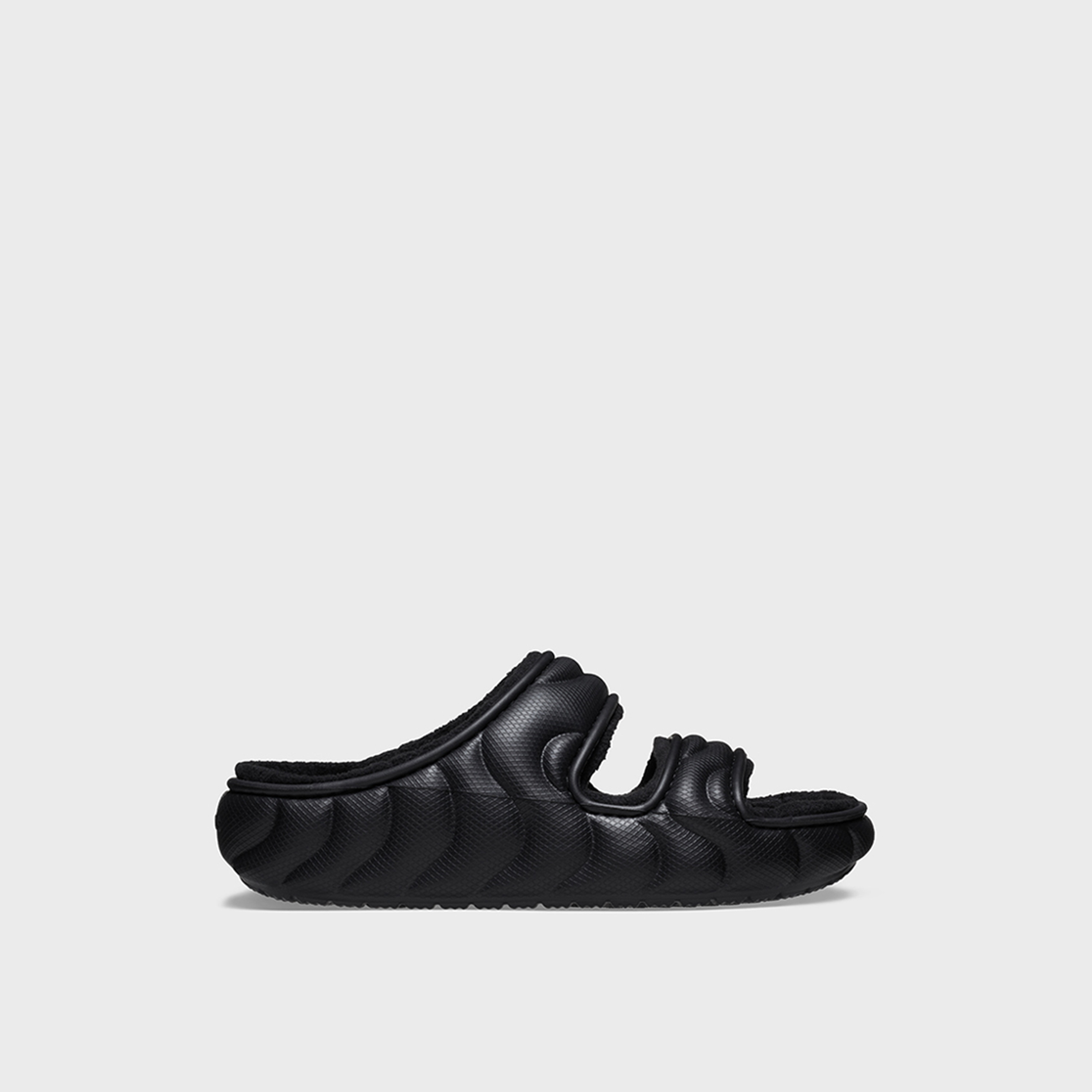 كروكس- شبشب كلاسيكي كوزي سهل الارتداء للجنسين | 210074-001-men-shoes-flipflopsandslides-image-3