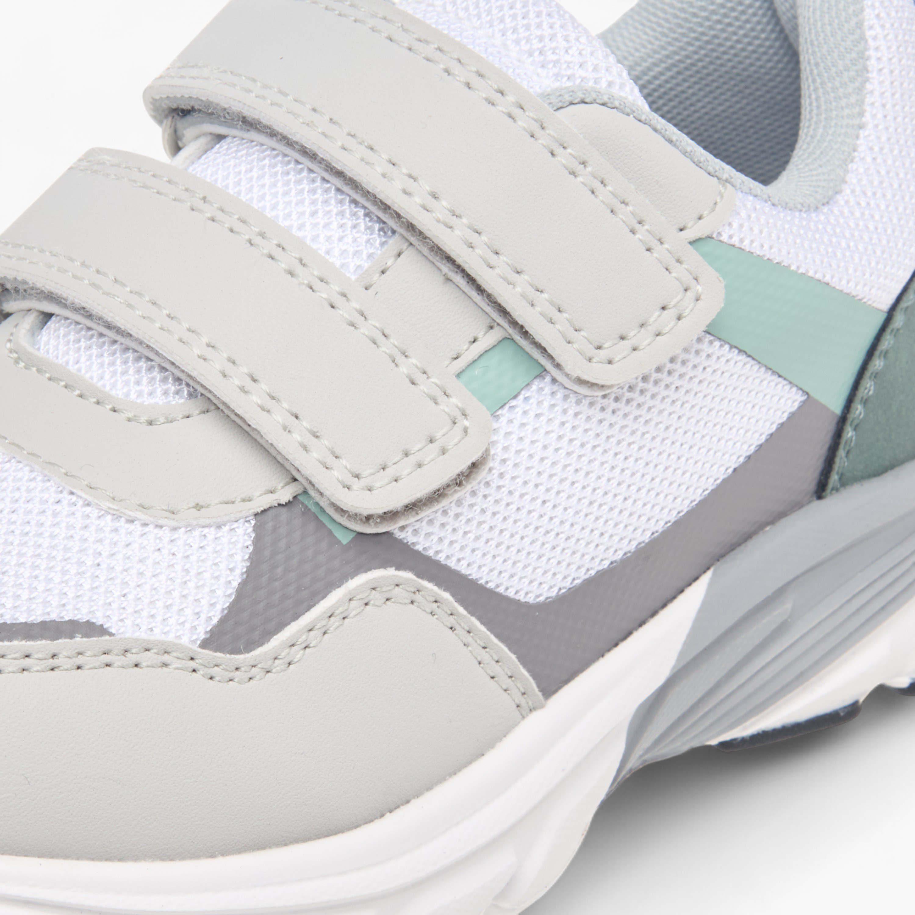 Juniors Colourblock Ankle Sneakers with Hook and Loop Closure-boys-shoes-sneakers-image-4