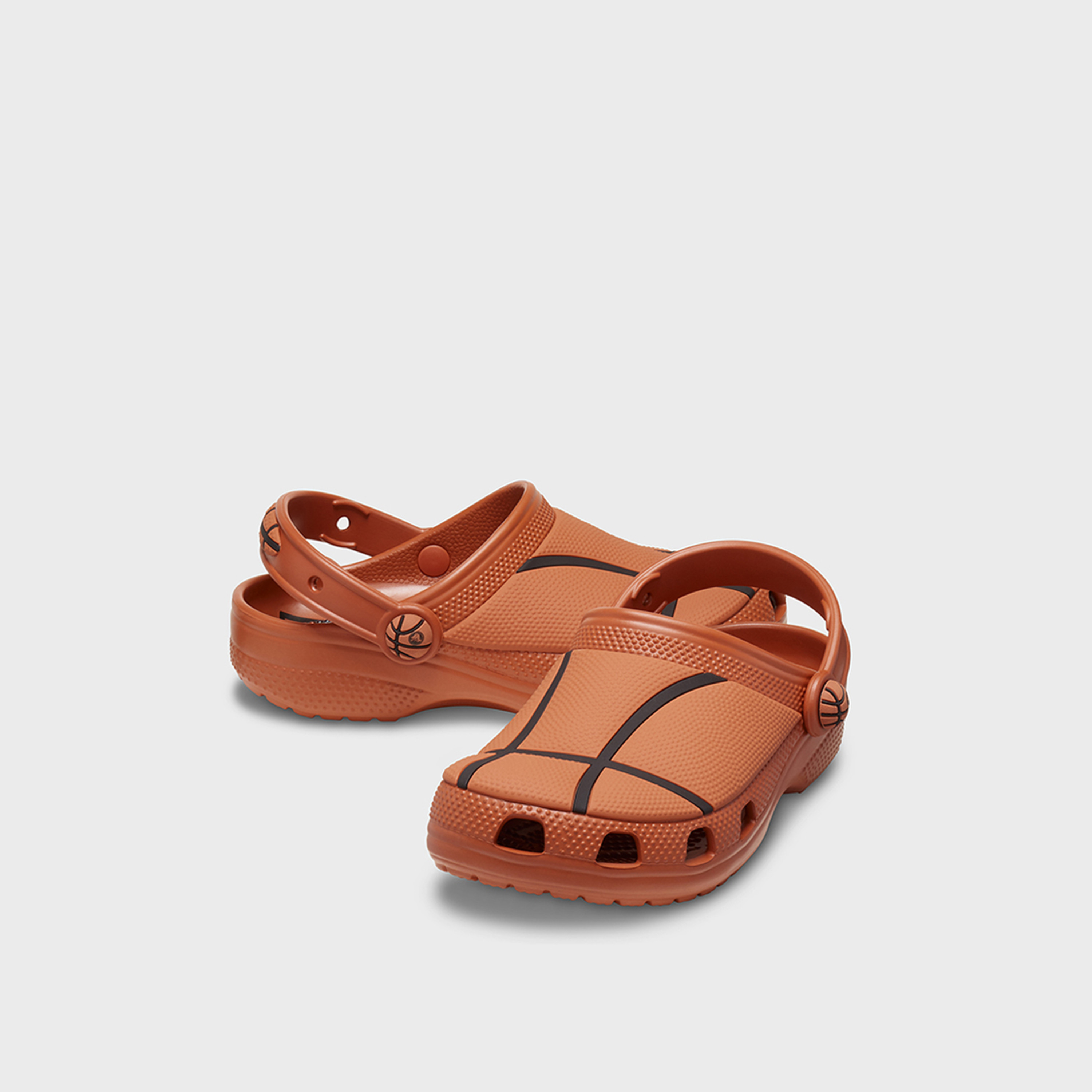 كروكس- شبشب كلاسيكي كي كرة السلة سهل الارتداء للأطفال| 210156-805-boys-shoes-flipflopsandslides-image-1