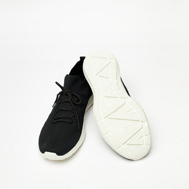 #tag18. Solid Lace-Up Sneakers