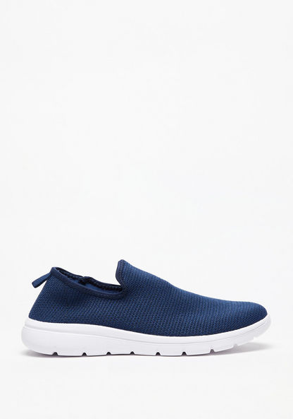 #tag18. Textured Slip-On Walking Shoes with Pull Tab Detail