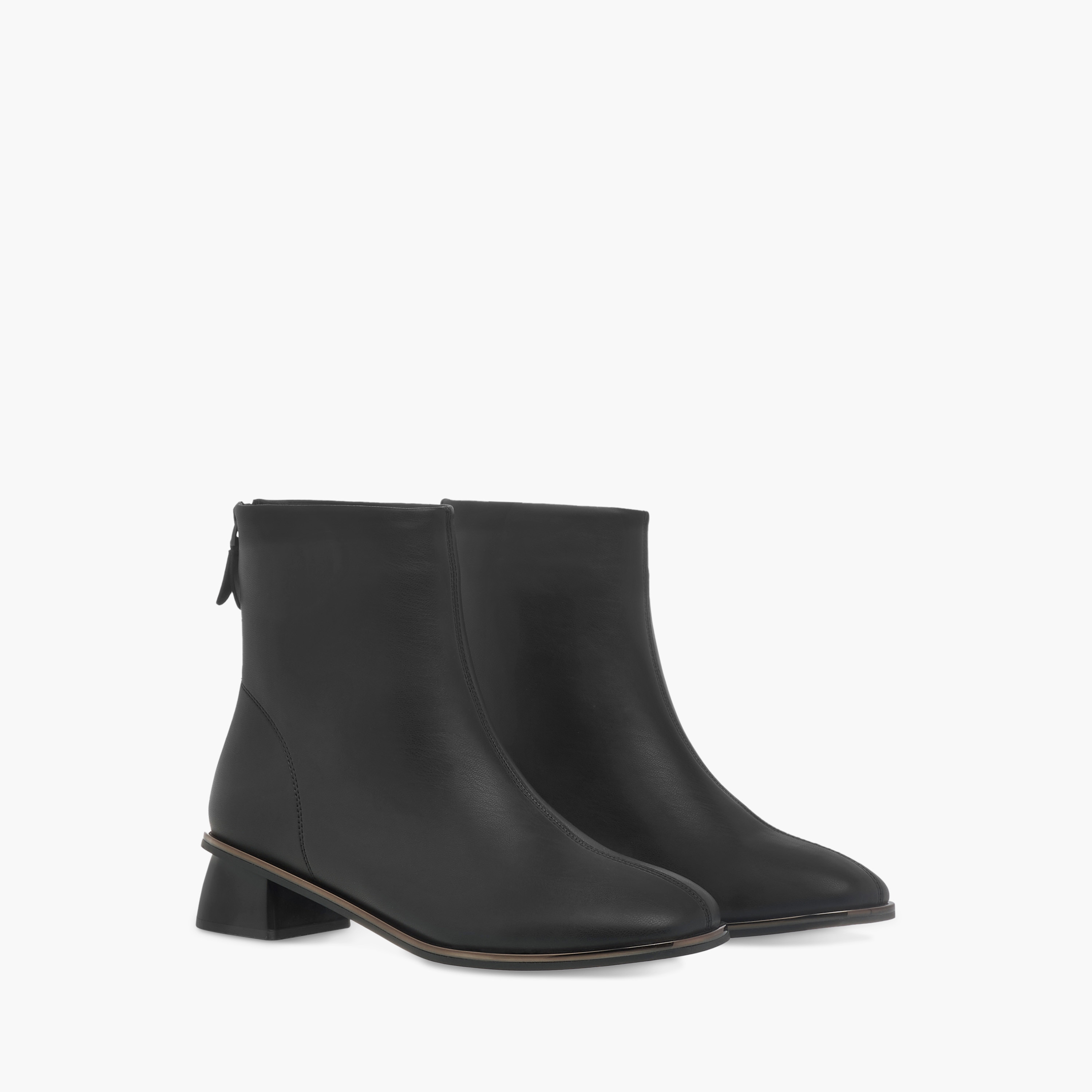 بوت نسائي سادة بطول الكاحل بسحّاب إغلاق من سيليست-women-shoes-boots-image-1