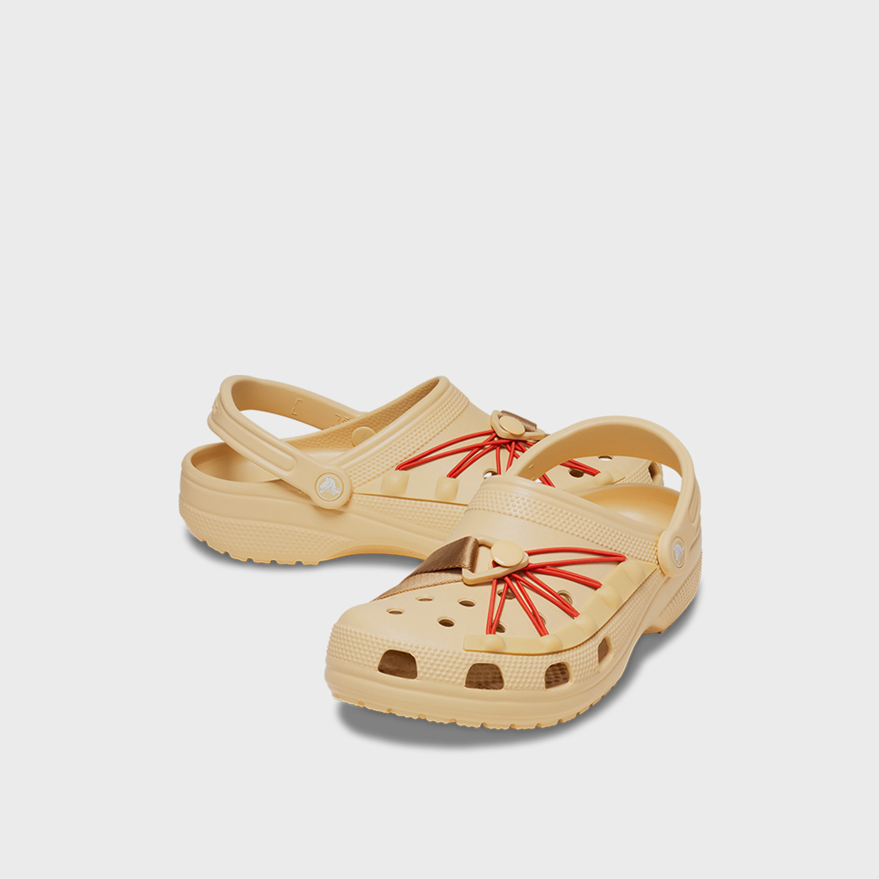 كروكس- شبشب كلاسيكي سهل الارتداء للجنسين | 210393-0HY-women-shoes-flipflopsandslides-image-1