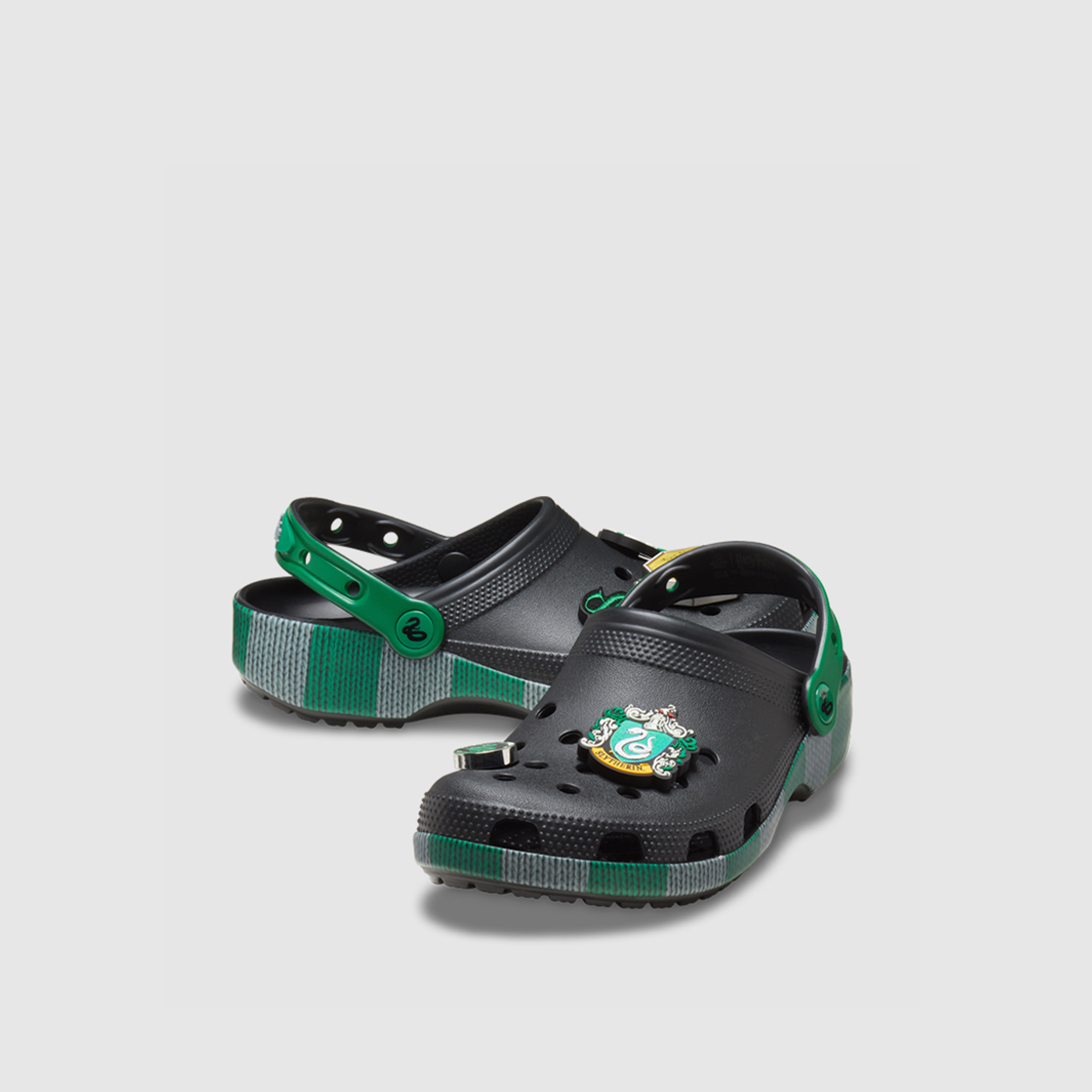 كروكس- شبشب كلاسيكي سهل الارتداء للجنسين- سليذرين | 210527-90H-women-shoes-sandals-flats-image-1