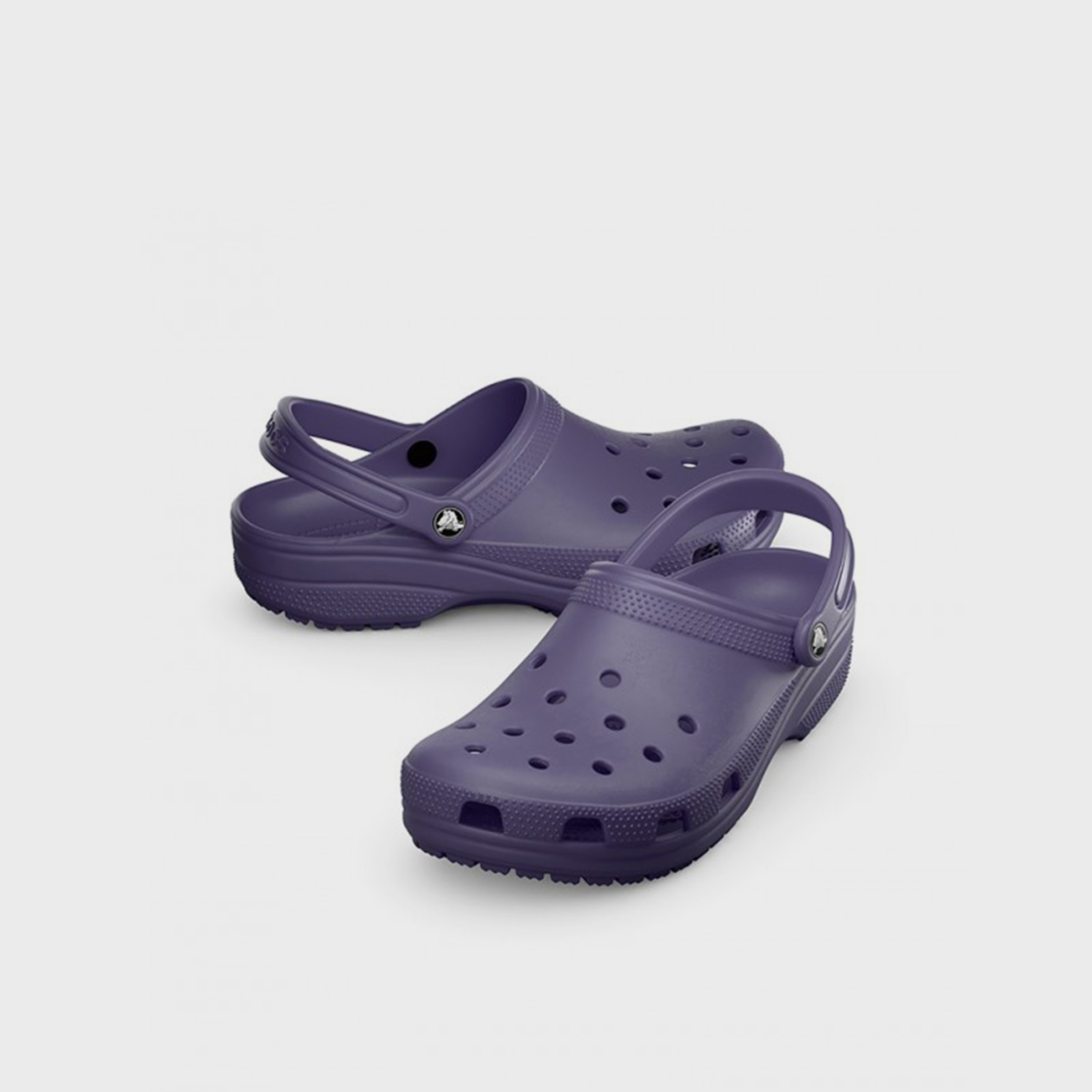 كروكس - حذاء ماري جين كلاسيكي سهل الارتداء للبنات | 210615-5CI-girls-shoes-flipflopsandslides-image-1
