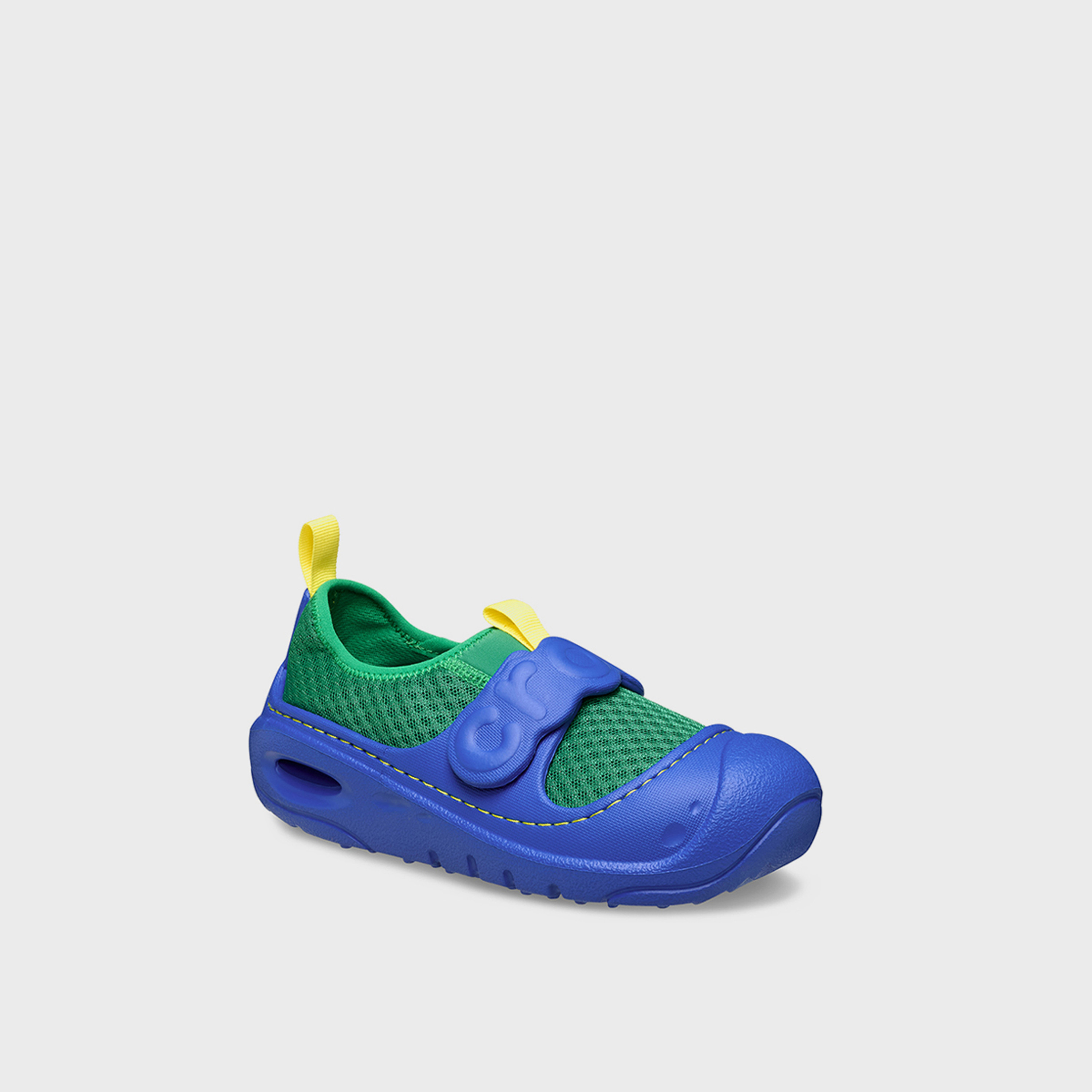 كروكس- حذاء سباحة سويفت ووتر سبلاش كي سهل الارتداء للأولاد | 210619-3WH-boys-shoes-sneakers-image-3