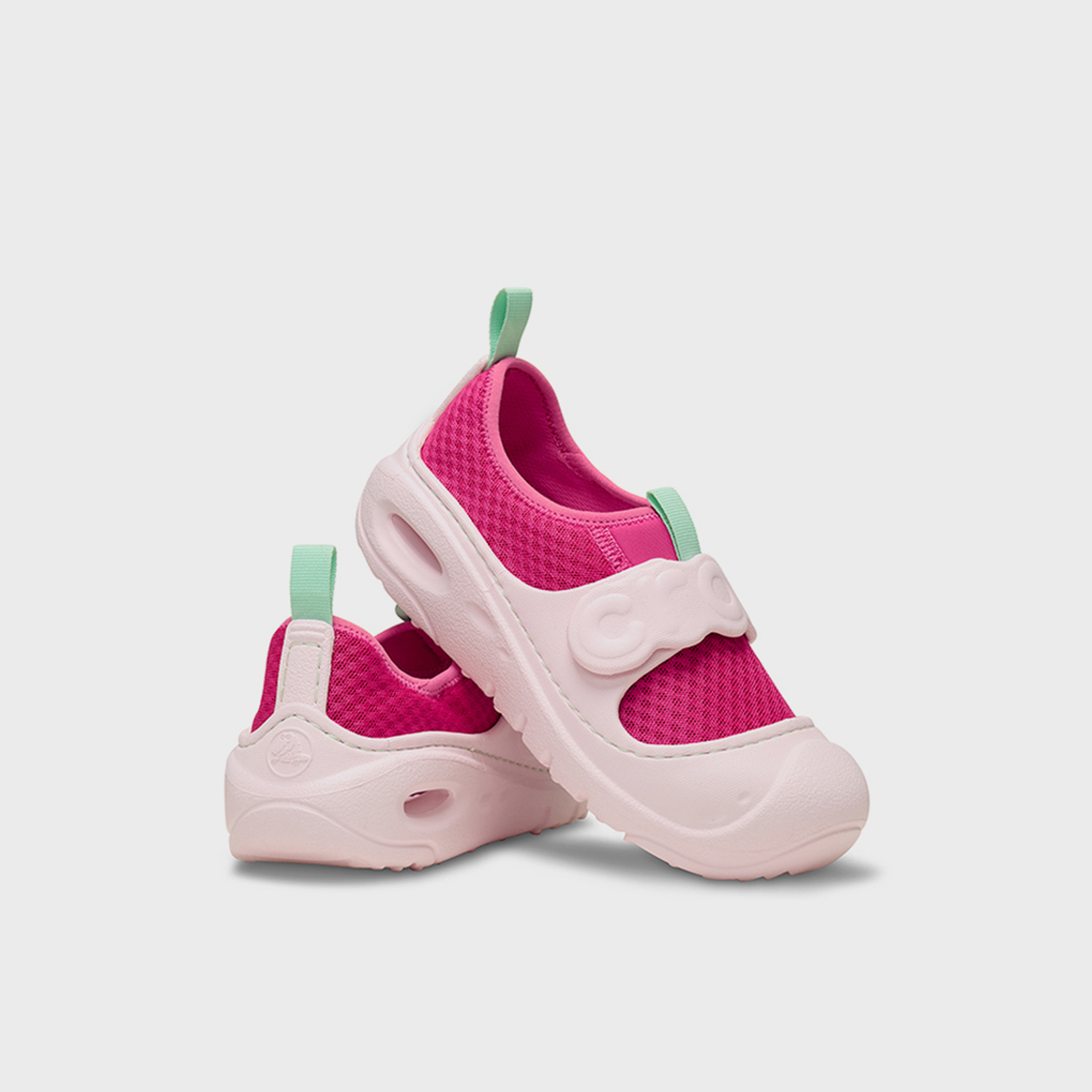 Crocs Girls Slip-On Swiftwater Splash Clogs | 210620-6ZQ-girls-shoes-flipflopsandslides-image-1
