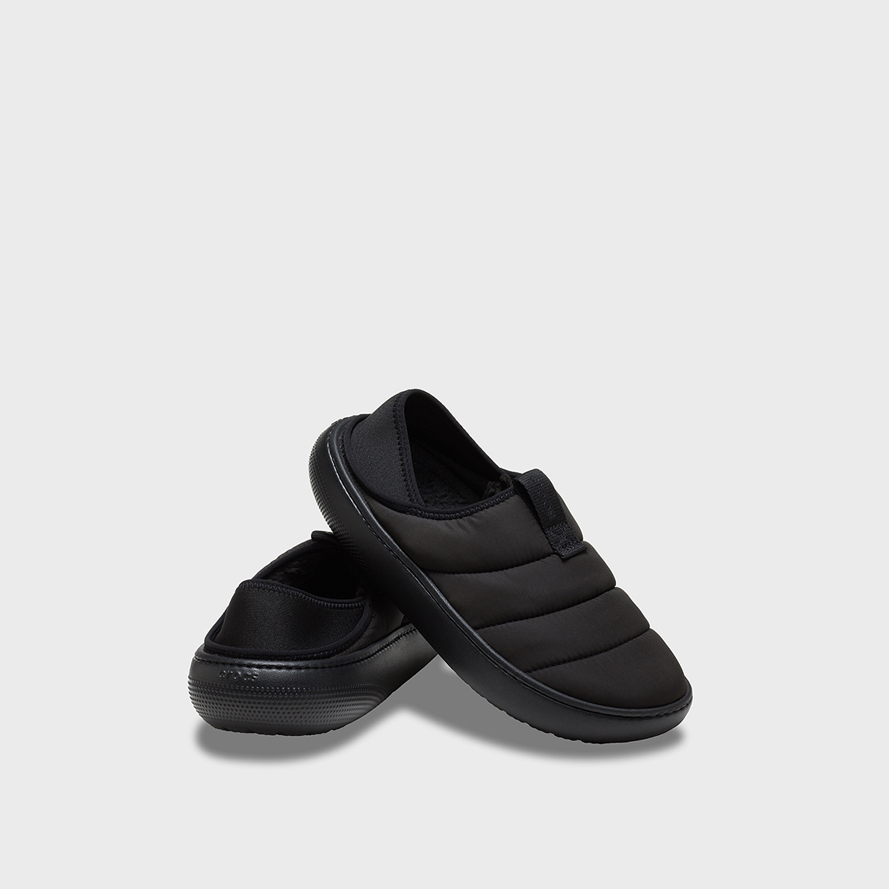 كروكس- شبشب كلاسيكي سهل الارتداء للجنسين | 210706-060-women-shoes-sandals-flats-image-1