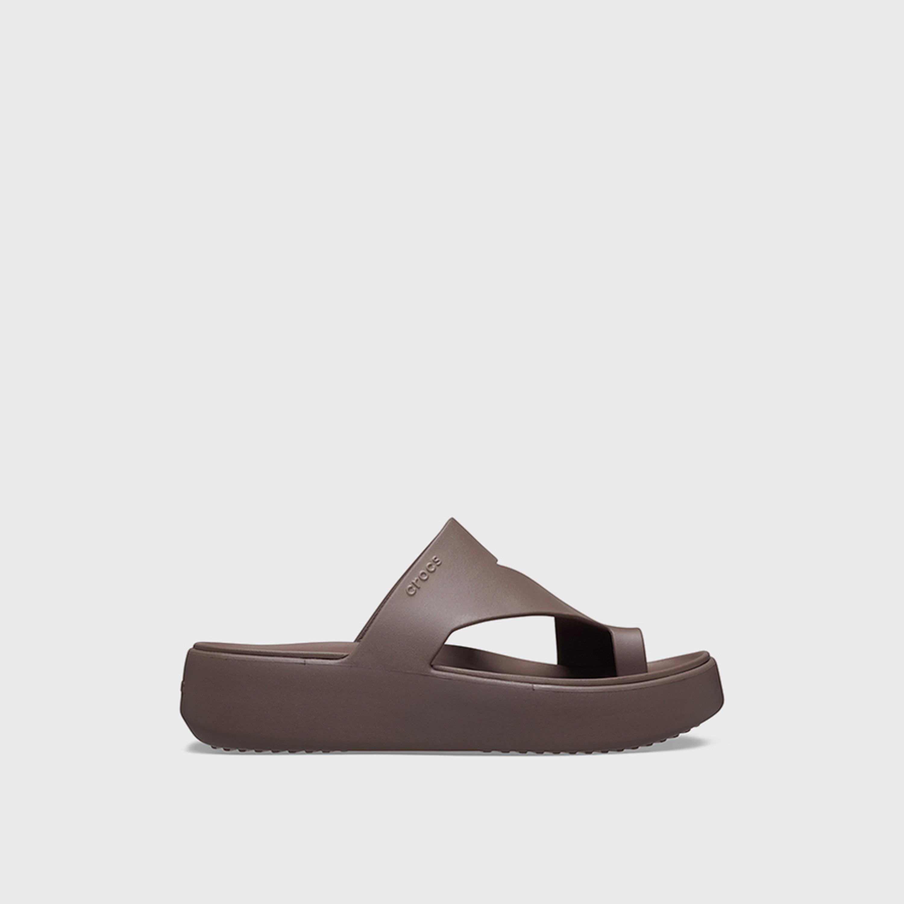 كروكس- شبشب سهل الارتداء بمقدمة مفتوحة ونعل سميك للنساء | 210834-0LF-women-shoes-flipflopsandslides-image-5