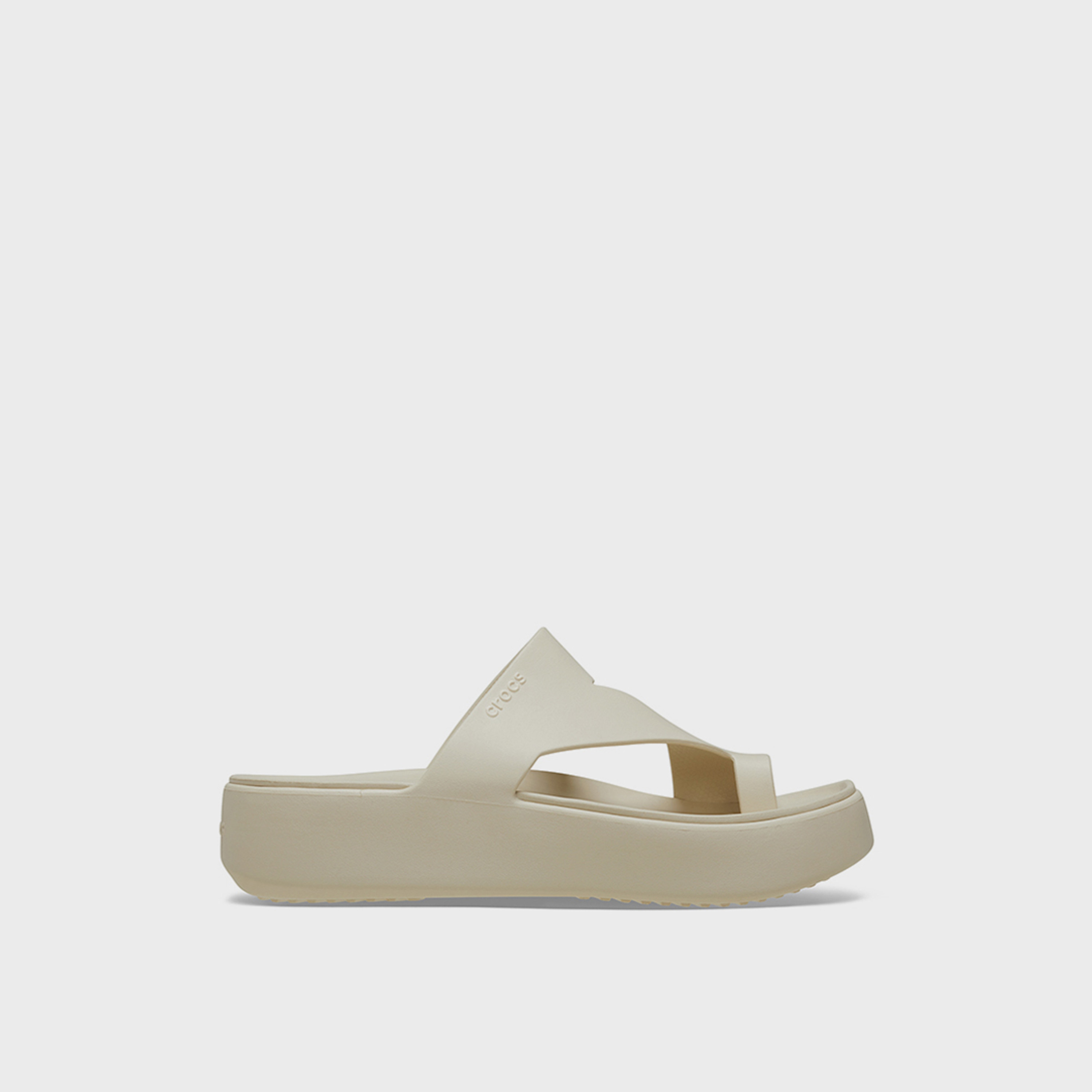 كروكس- شبشب سهل الارتداء بمقدمة مفتوحة ونعل سميك للنساء | 210834-0LH-women-shoes-flipflopsandslides-image-5