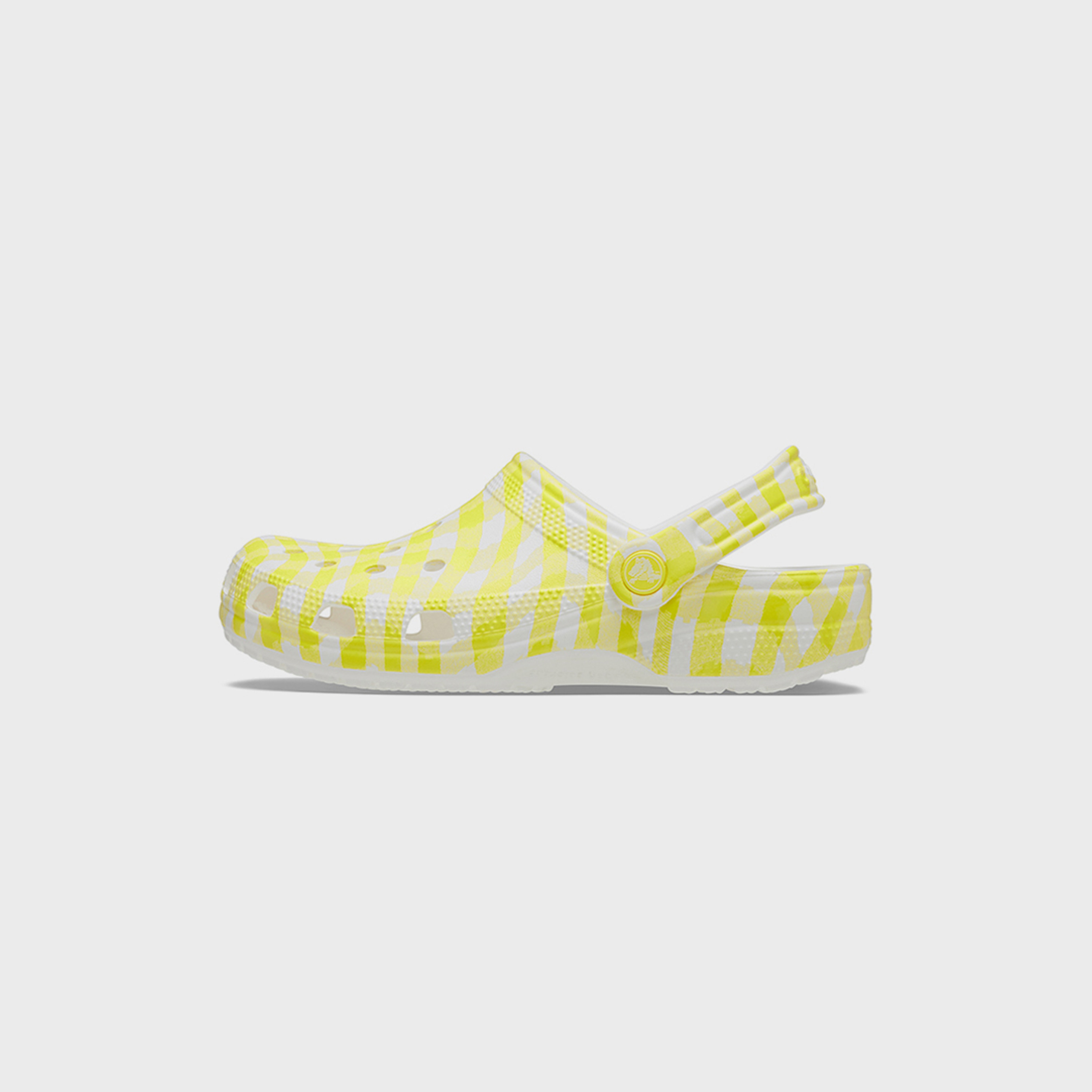 كروكس حذاء كلاسيكي سهل الارتداء بنقشة المربعات للجنسين | 211006-78R-women-shoes-sandals-flats-image-6