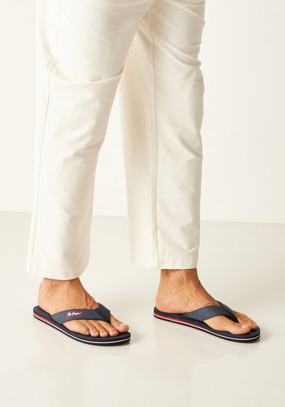 Lee Cooper Men's Textured Slip-On Thong Slippers