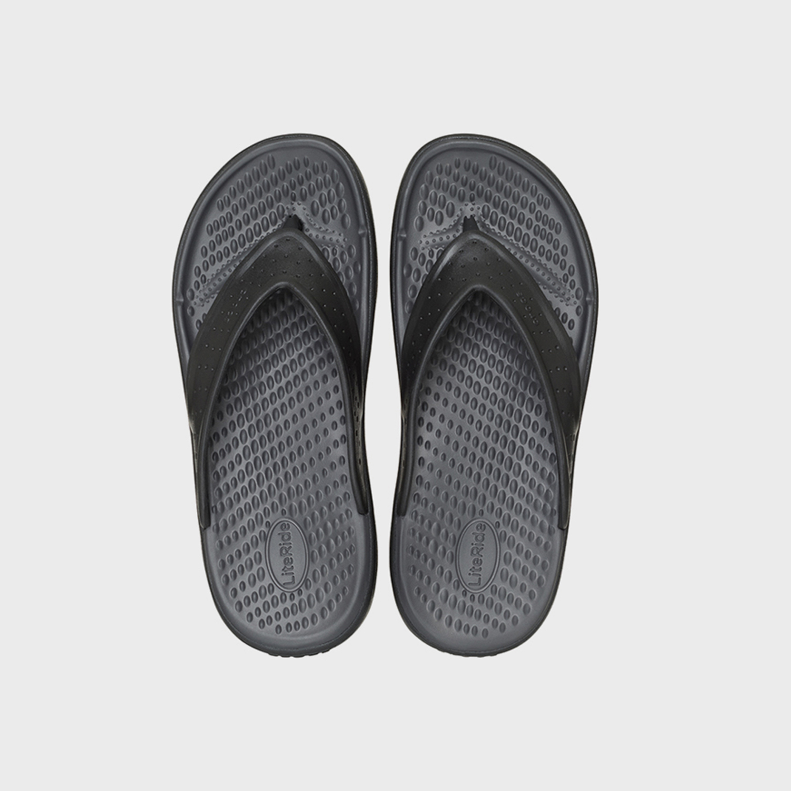 كروكس - شبشب  إن موشن ثونغ للرجال سهل الارتداء | 211101-001-men-shoes-flipflopsandslides-image-2