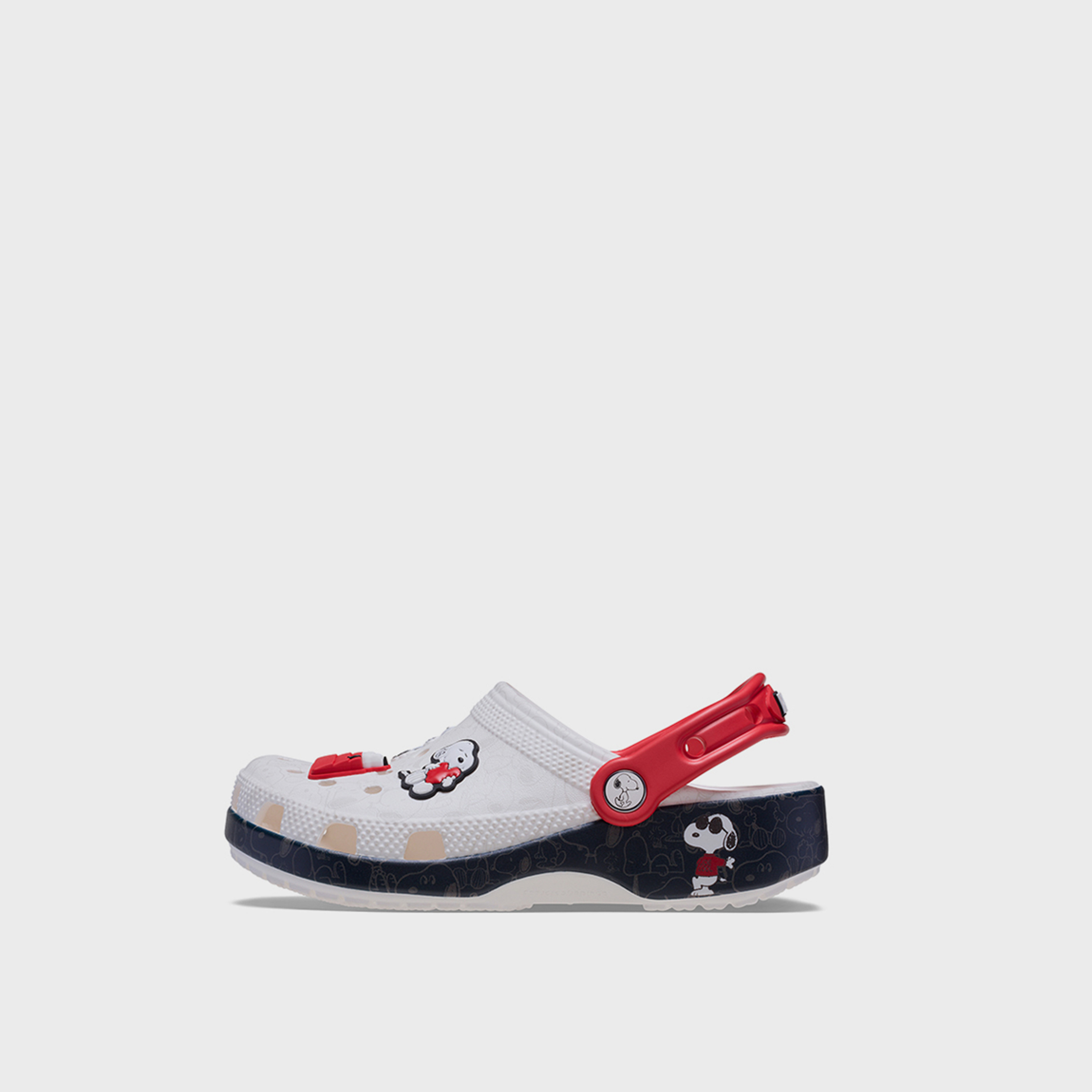 كروكس - حذاء قبقاب كلاسيكي للجنسين بحزام خلفي ونقشة الفول السوداني | 211125-90H-boys-shoes-flipflopsandslides-image-6