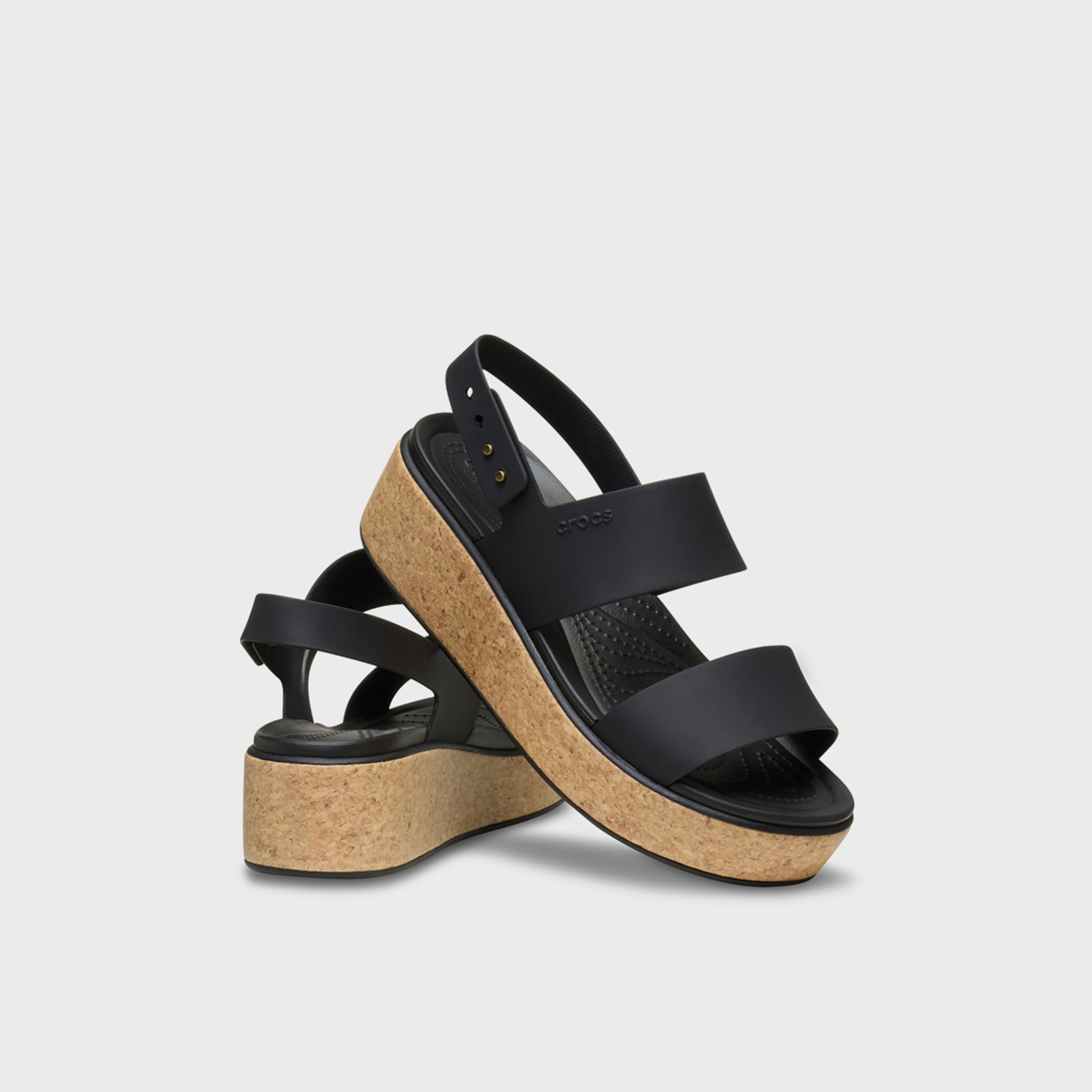 كروكس - صندل بروكلين نسائي سهل الارتداء من الفلين ذو كعب منخفض | 211144-060-women-shoes-sandals-flats-image-1