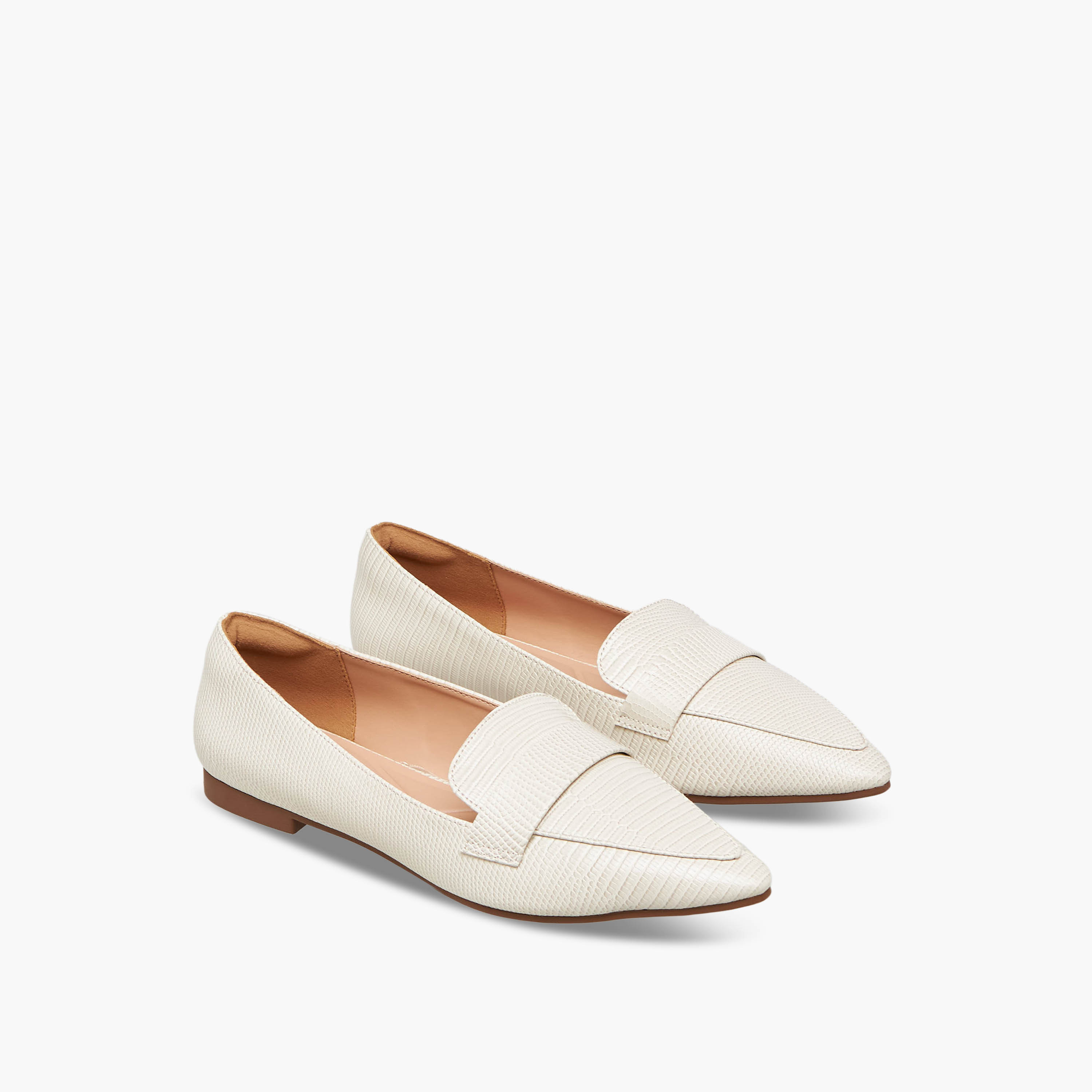 حذاء خفيف بمقدمة مدببة للنساء من سيليست-women-shoes-loafersandmoccasins-image-1