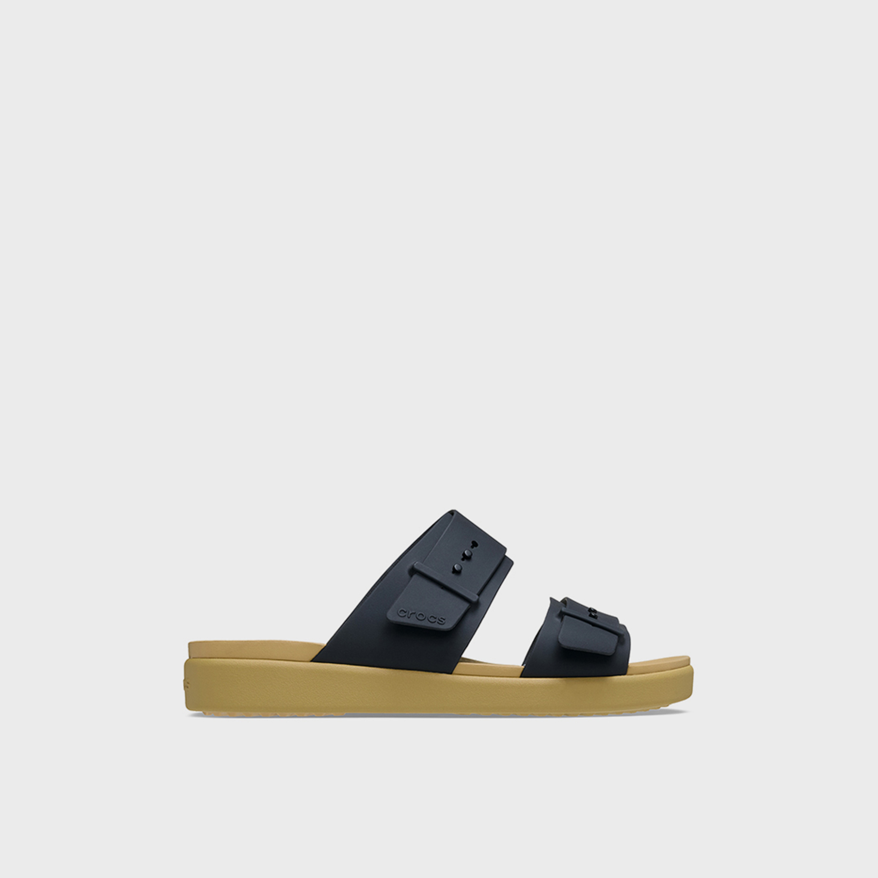 كروكس - صندل نبروكلين سائي سهل الارتداء بإبزيم | 211215-00W-women-shoes-sandals-flats-image-3