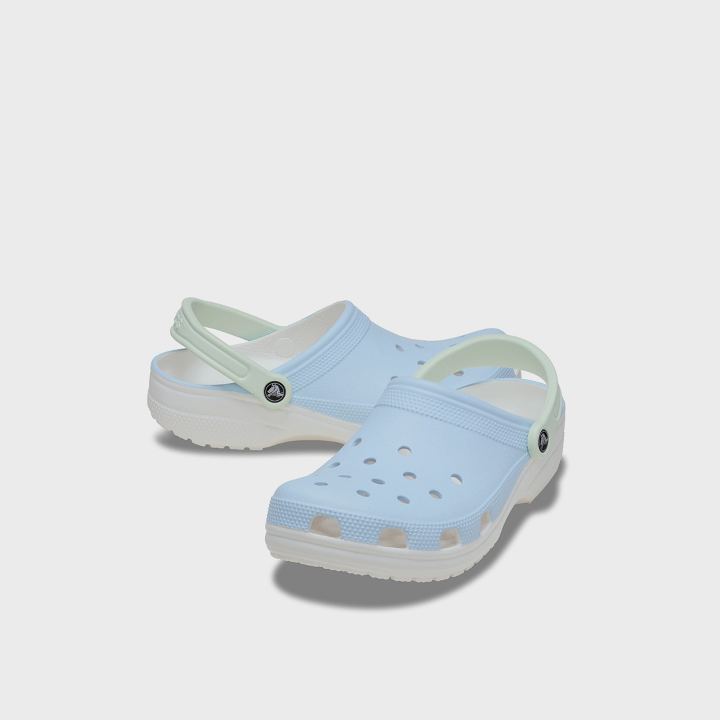 كروكس - قبقاب رياضي كلاسيكي سهل الارتداء للجنسين | 211281-4WK-women-shoes-flipflopsandslides-image-1