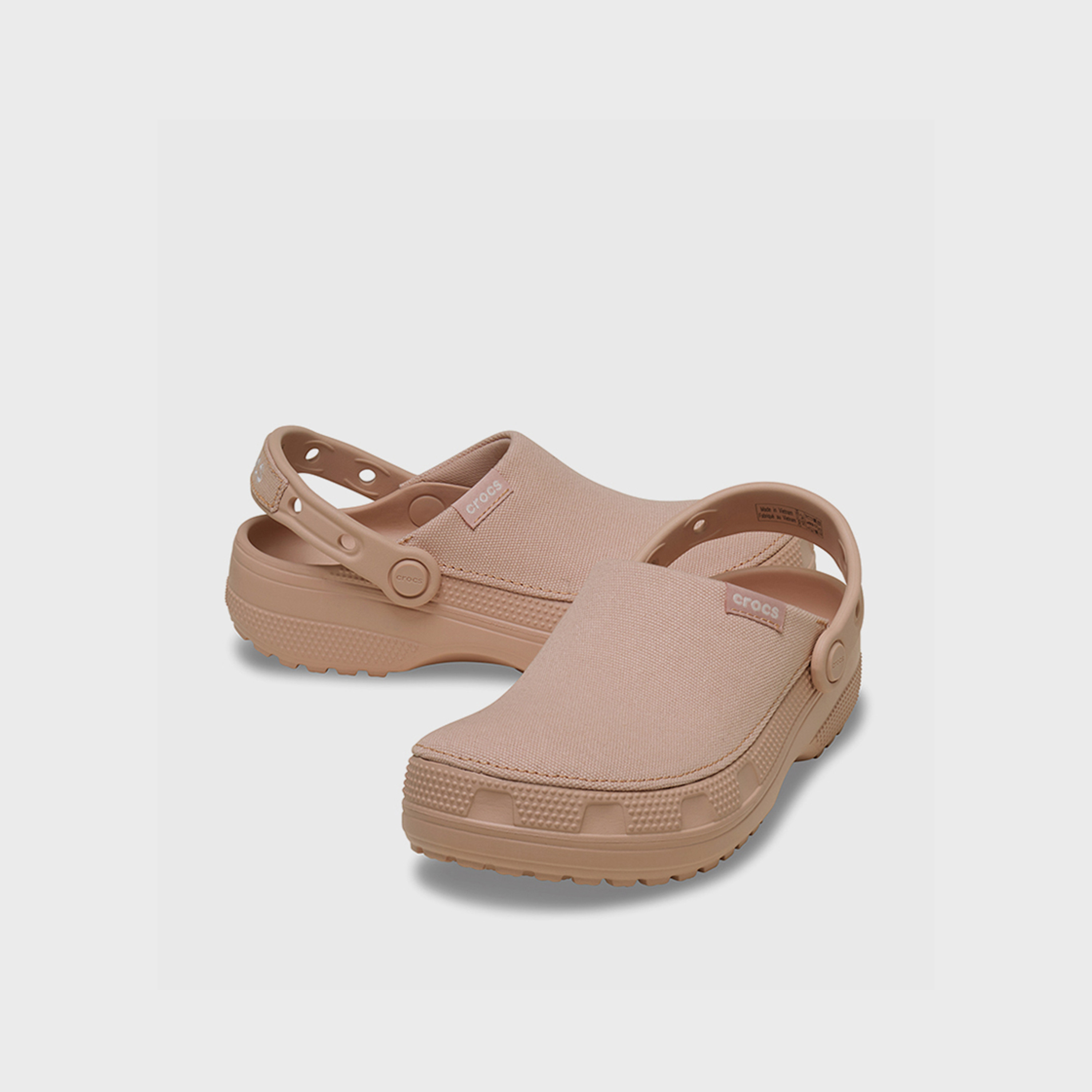 كروكس - قبقاب كلاسيكي سهل الارتداء للجنسين | 211354-7AF-women-shoes-flipflopsandslides-image-1