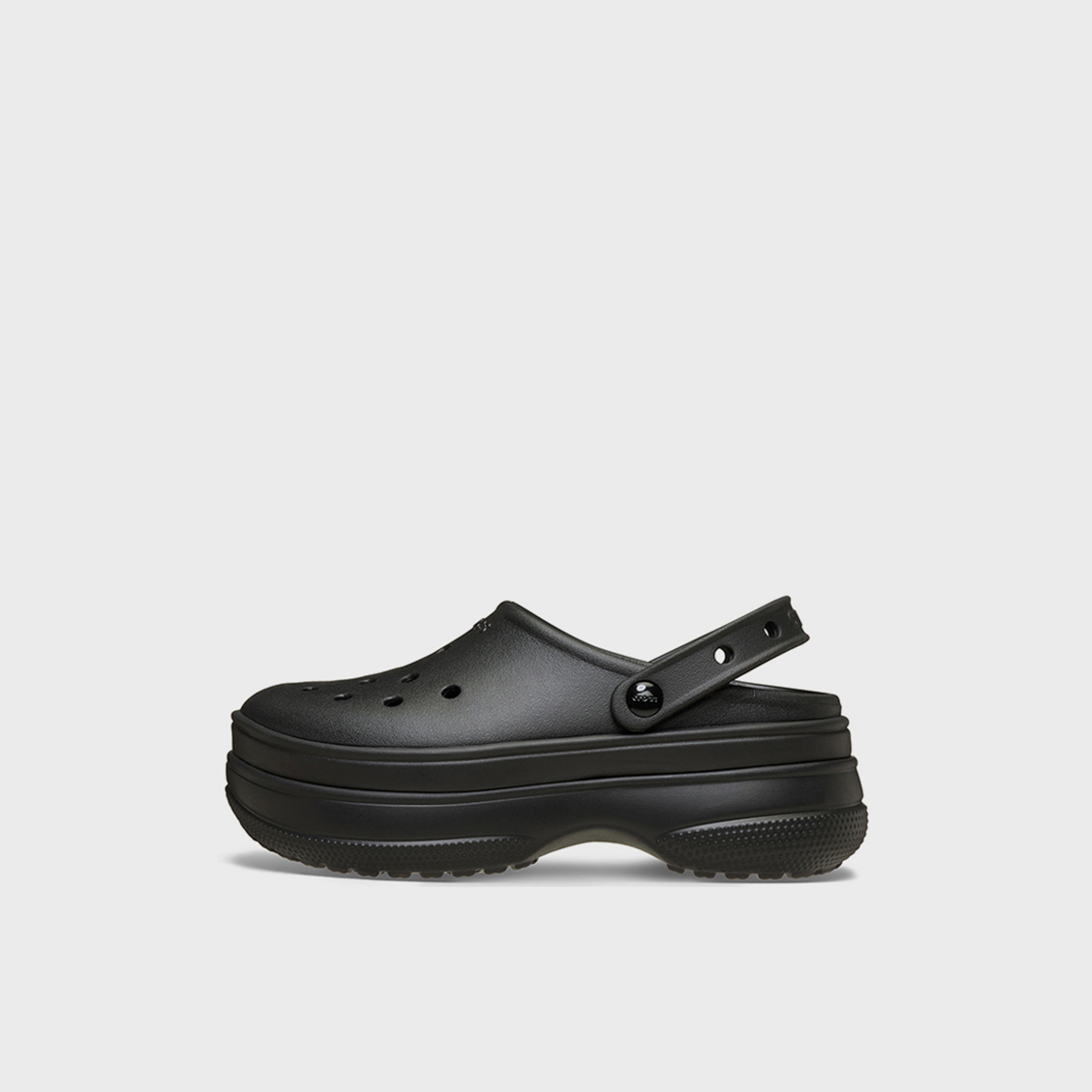 كروكس - حذاء رجالي كلاسيكي سهل الارتداء | 211355-060-men-shoes-flipflopsandslides-image-5