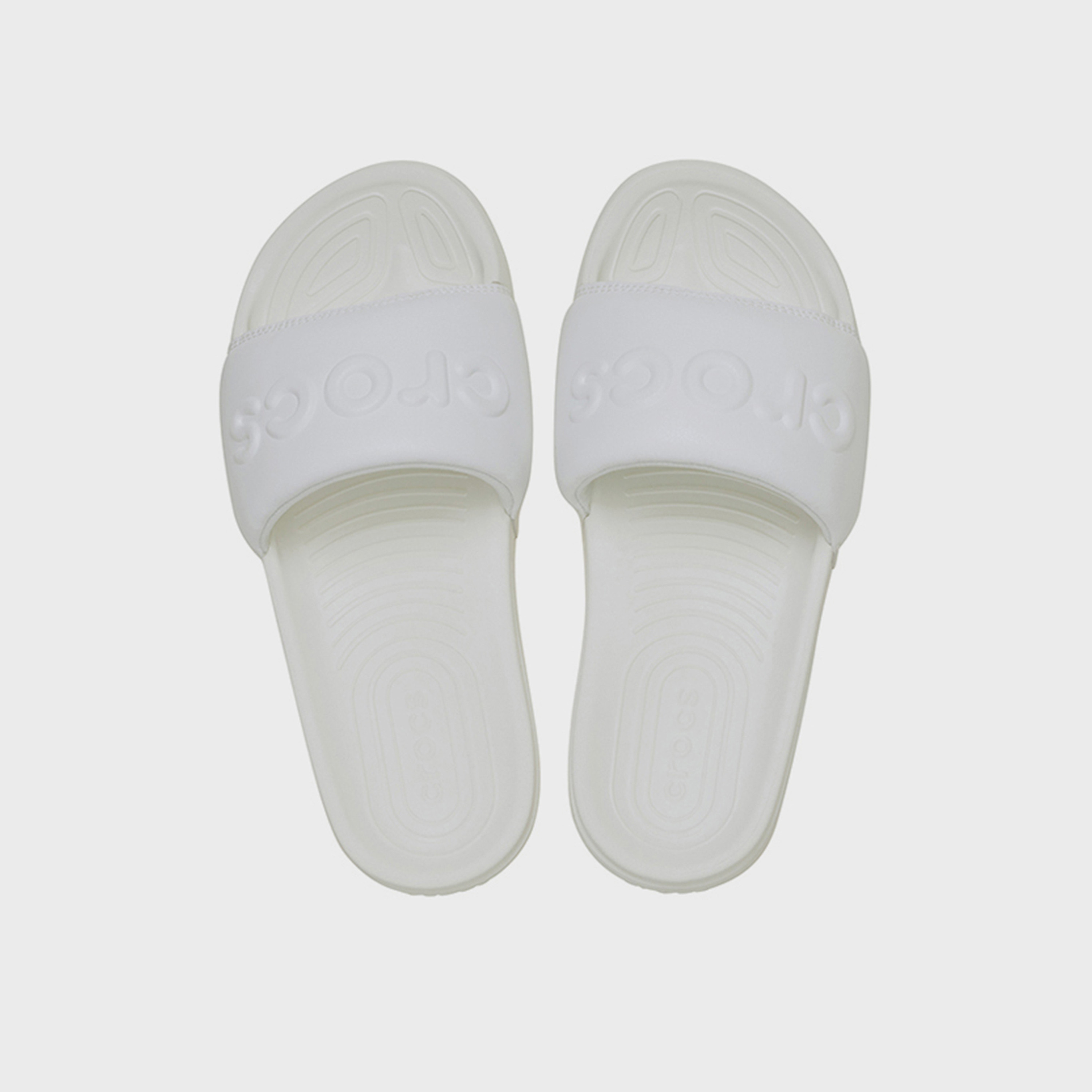 كروكس - شبشب للنساء مسطح سهل الارتداء طوال اليوم | 211430-100-women-shoes-flipflopsandslides-image-2