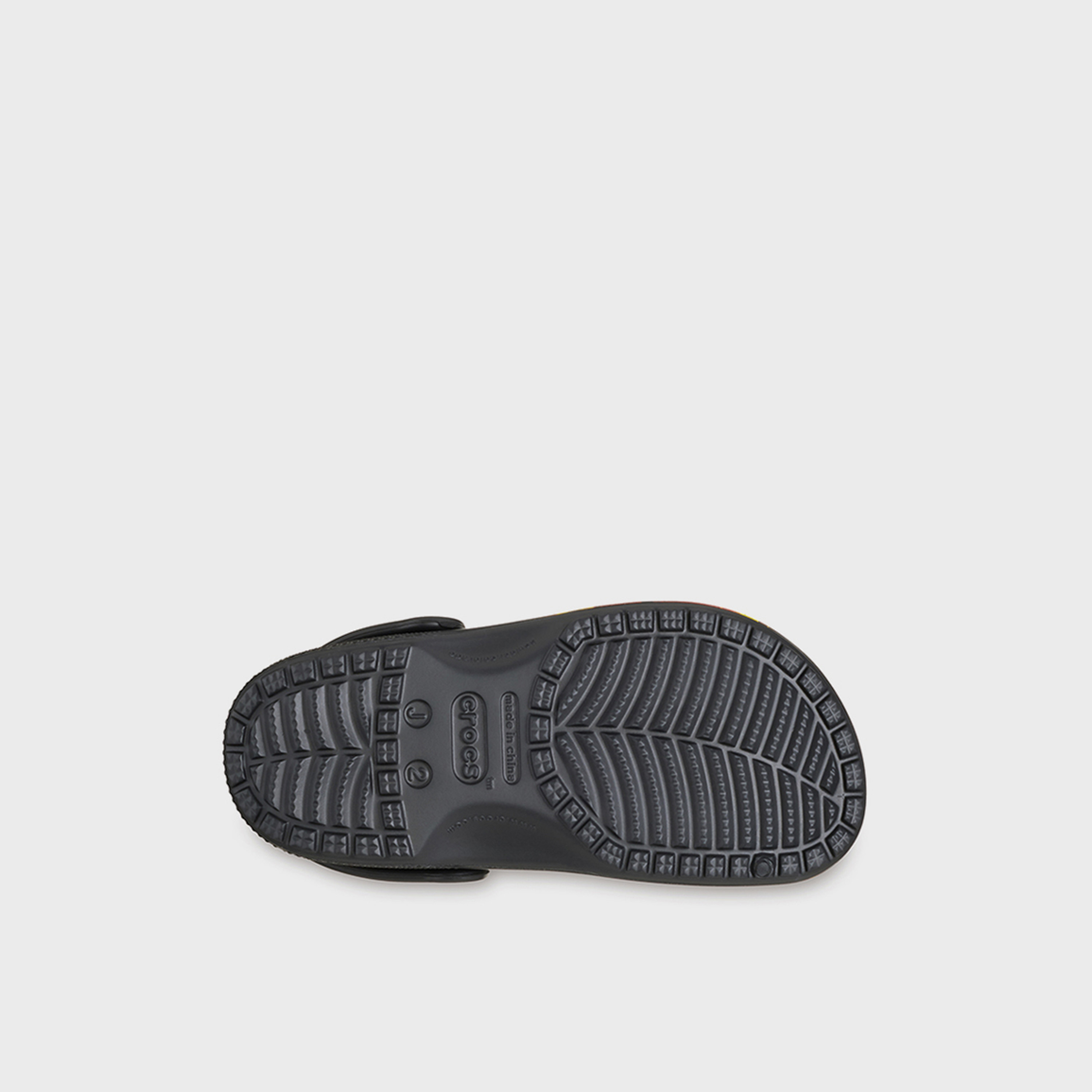 كروكس - حذاء رياضي كلاسيكي سهل الارتداء للأطفال بتصميم كرة سلة متوهجة | 211590-001-boys-shoes-flipflopsandslides-image-5