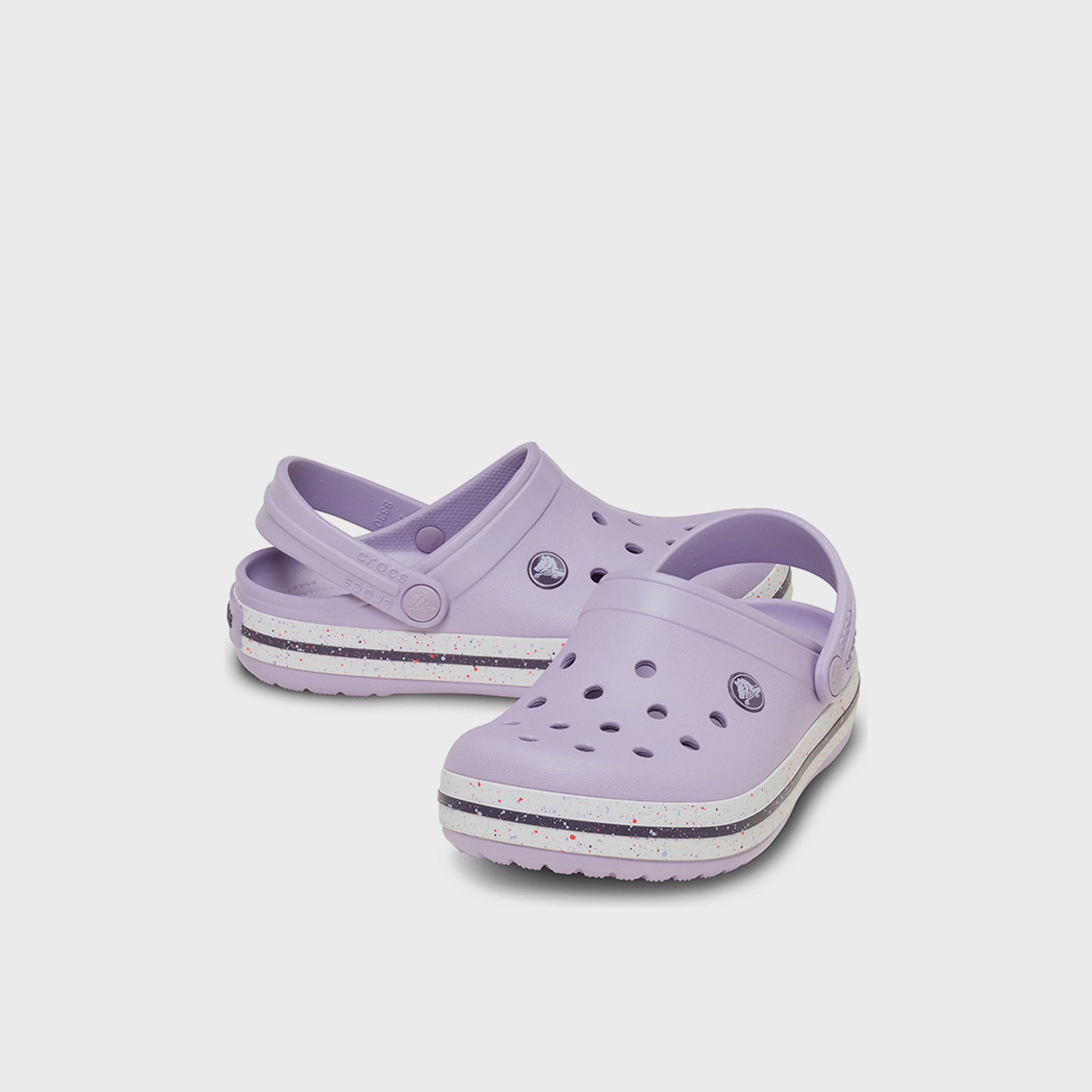 كروكس - حذاء قبقاب للبنات حزام خلفي وشريط منقط | 211646-530-girls-shoes-flipflopsandslides-image-1