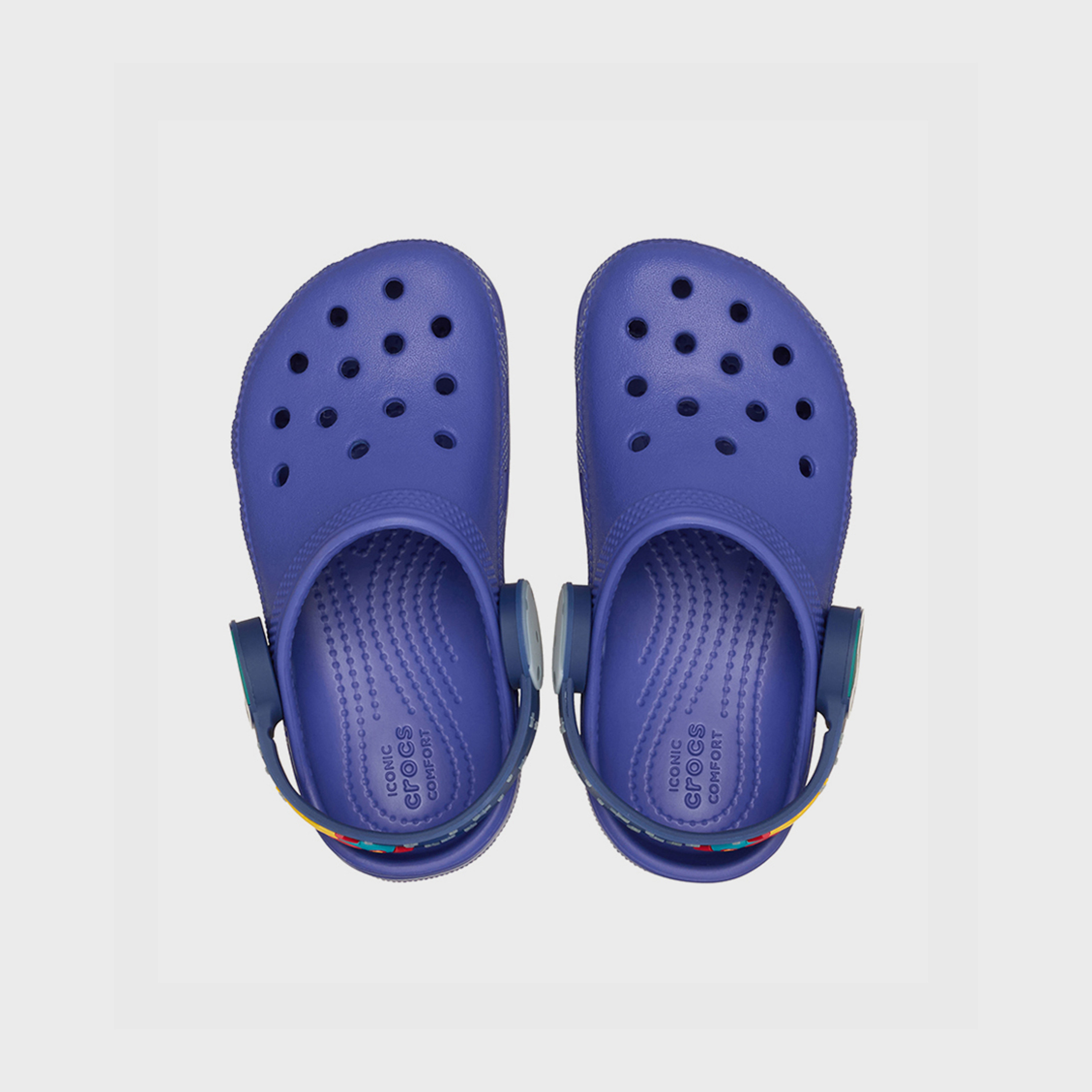 كروكس - حذاء أطفال سهل الارتداء بتصميم أضواء خيالية | 211892-4WH-boys-shoes-flipflopsandslides-image-3