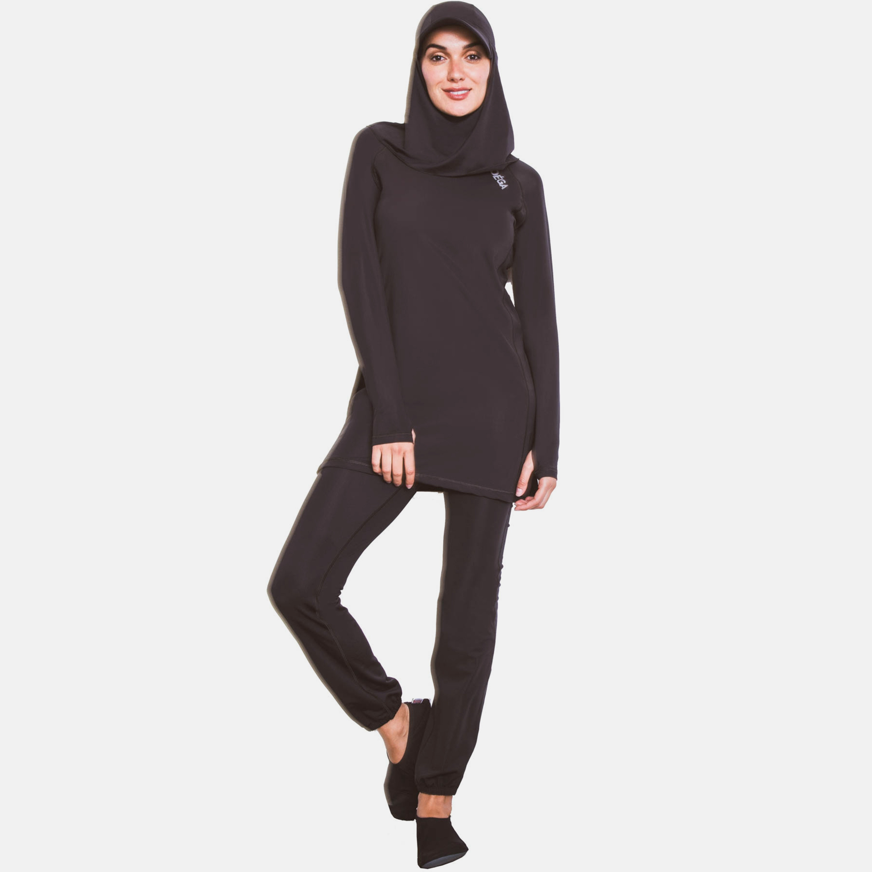 قبعة بول شيلا للنساء من كويغا باللون الأسود-women-clothing-swimandbeach-swimcaps-image-3