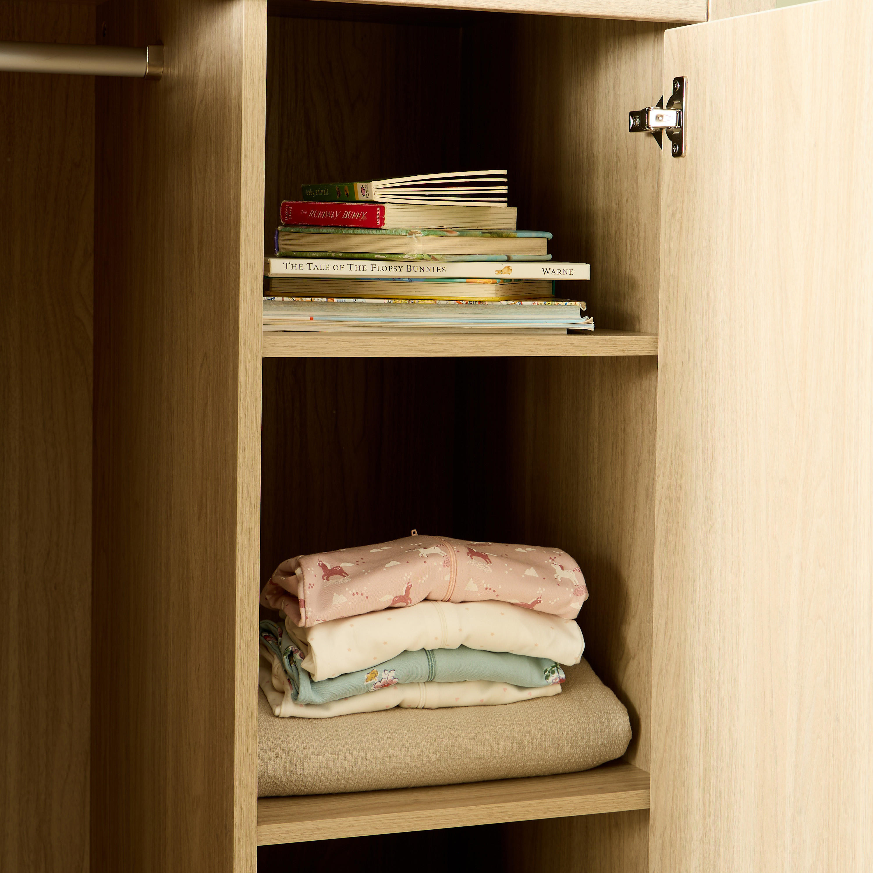 سرير أوسكار مع مرتبة وخزانة ملابس-baby-nursery-furniture-cribsandbeds-babycribs-image-9