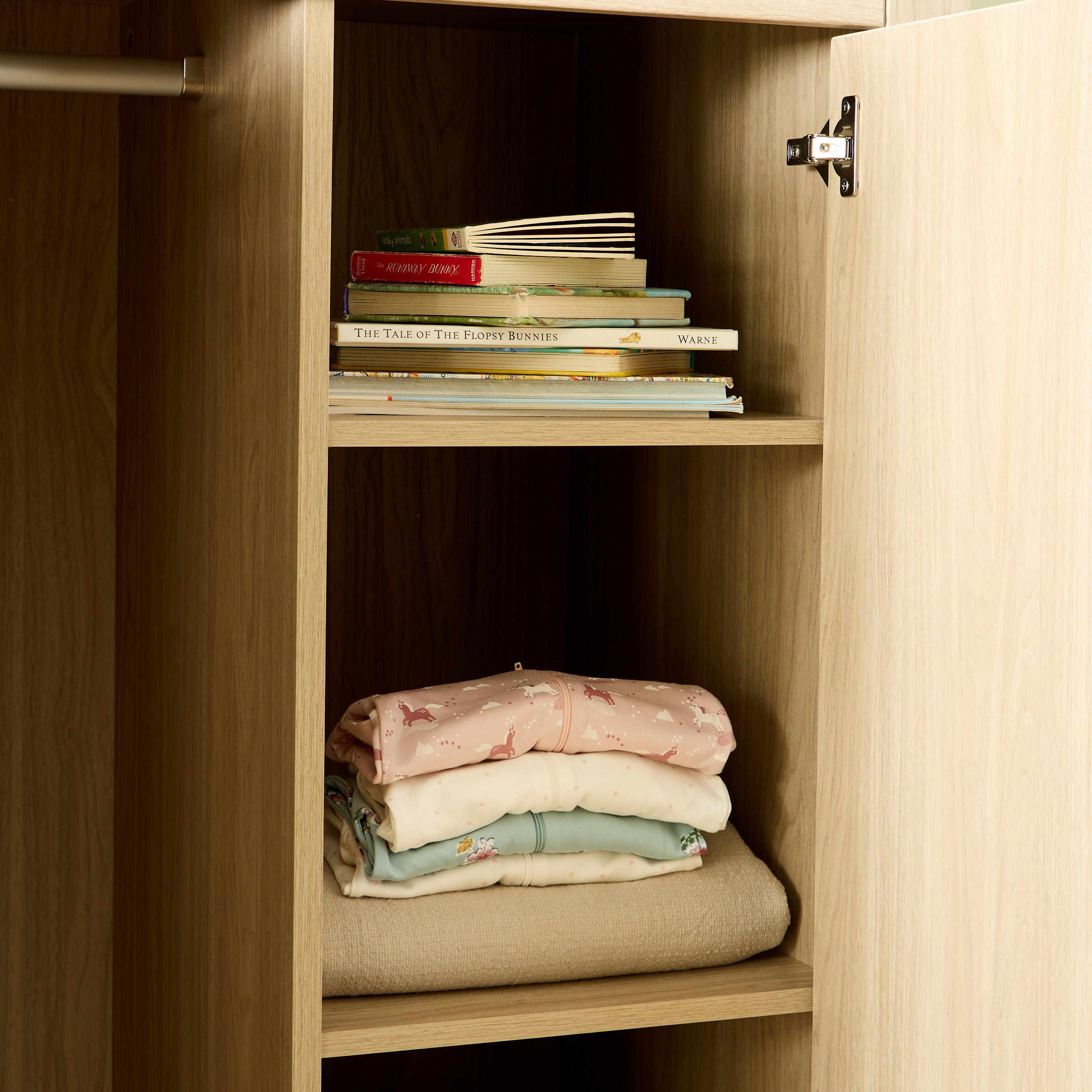 Oscar Crib with Mattress and Wardobe-baby-nursery-furniture-cribsandbeds-babycribs-image-10