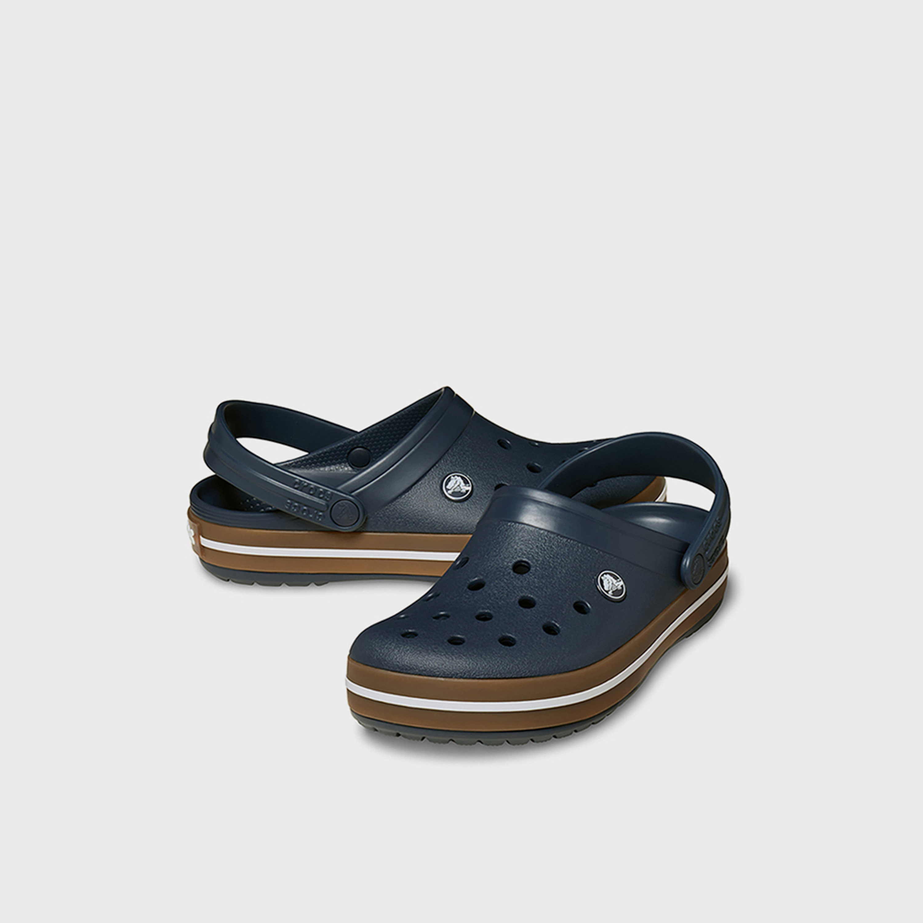 كروكس - حذاء قبقاب مطاطية حزام خلفي | 212756-410-men-shoes-flipflopsandslides-image-1