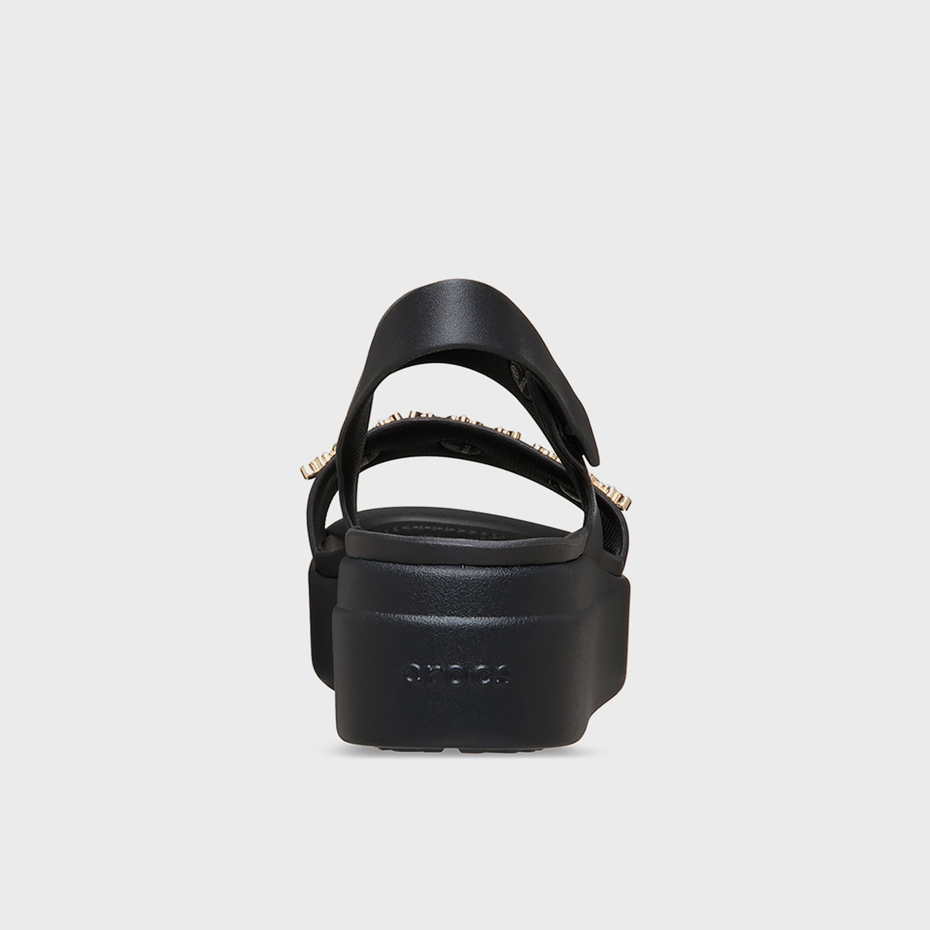 كروكس - صندل بروكلين 4يو للنساء حزام منصة بإبزيم لاصق | 212781-072-women-shoes-sandals-flats-image-4