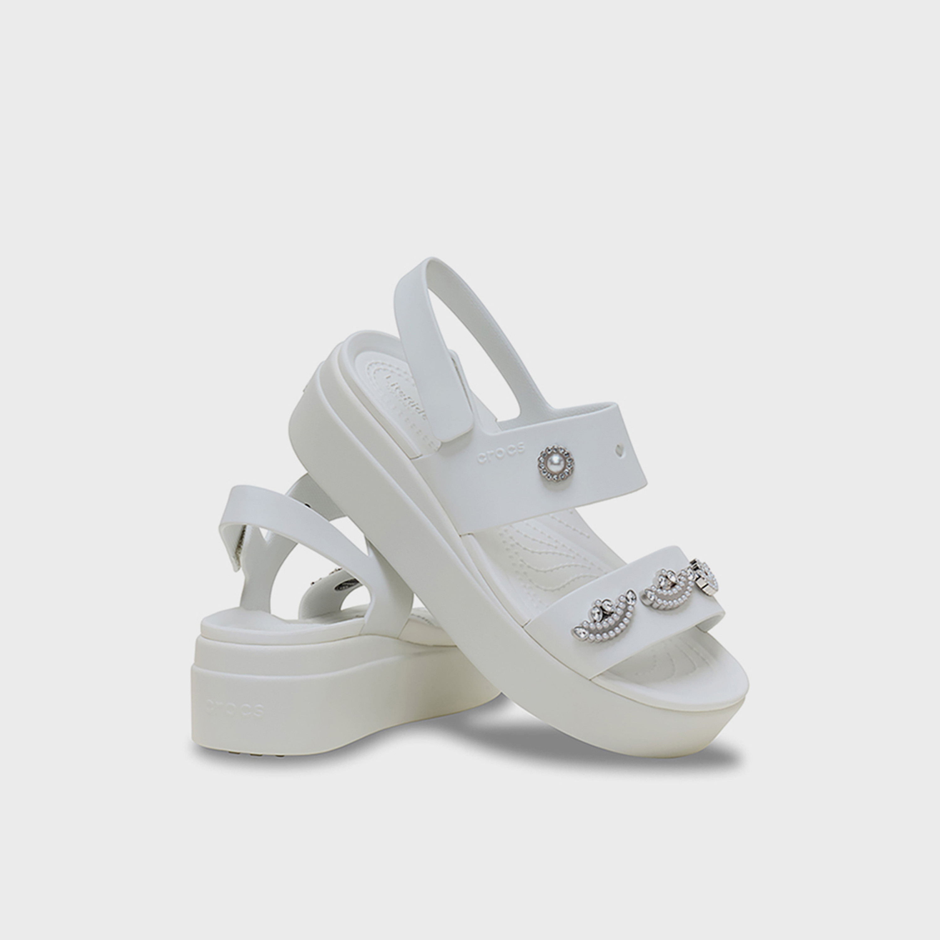 Crocs Women's Hook & Loop Brooklyn 4U Platform Strap Sandals | 212781-1OQ-women-shoes-sandals-flats-image-1