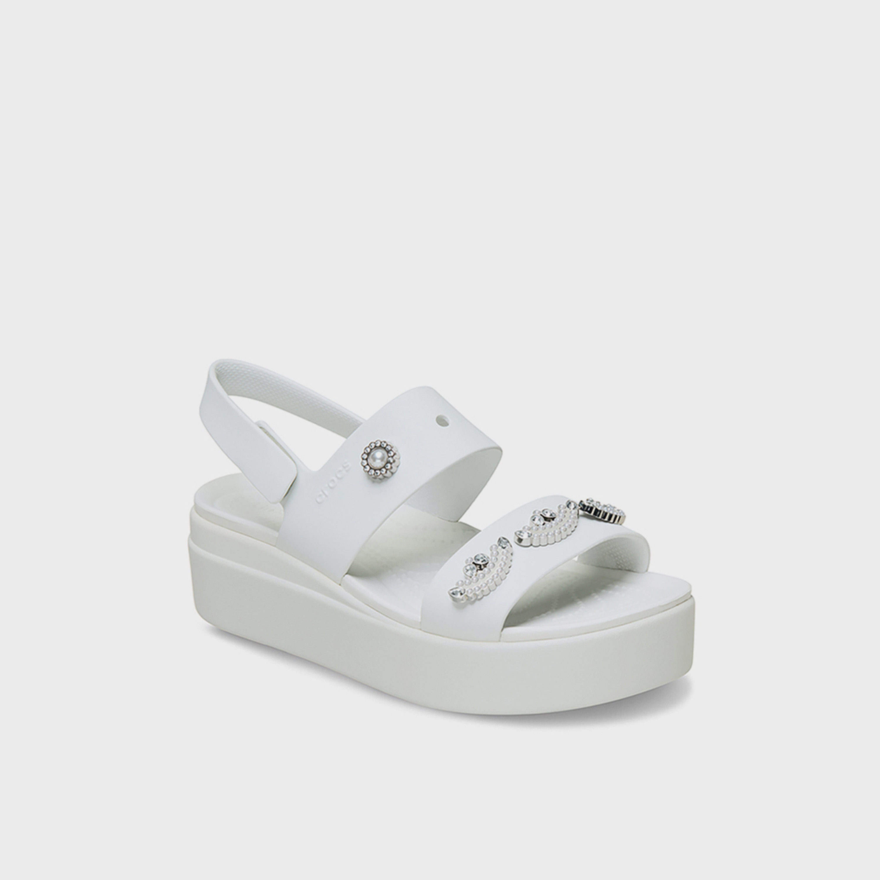 كروكس - صندل بروكلين 4يو للنساء حزام منصة بإبزيم لاصق | 212781-1OQ-women-shoes-sandals-flats-image-3