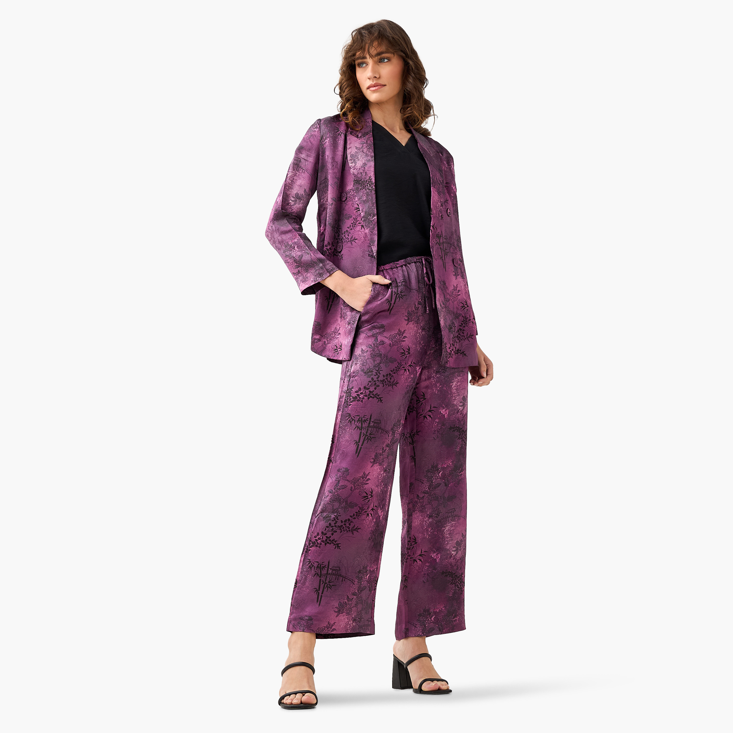 بليزر بطبعات زهرية من آيكونيك-women-clothing-coatsandjackets-blazers-image-4
