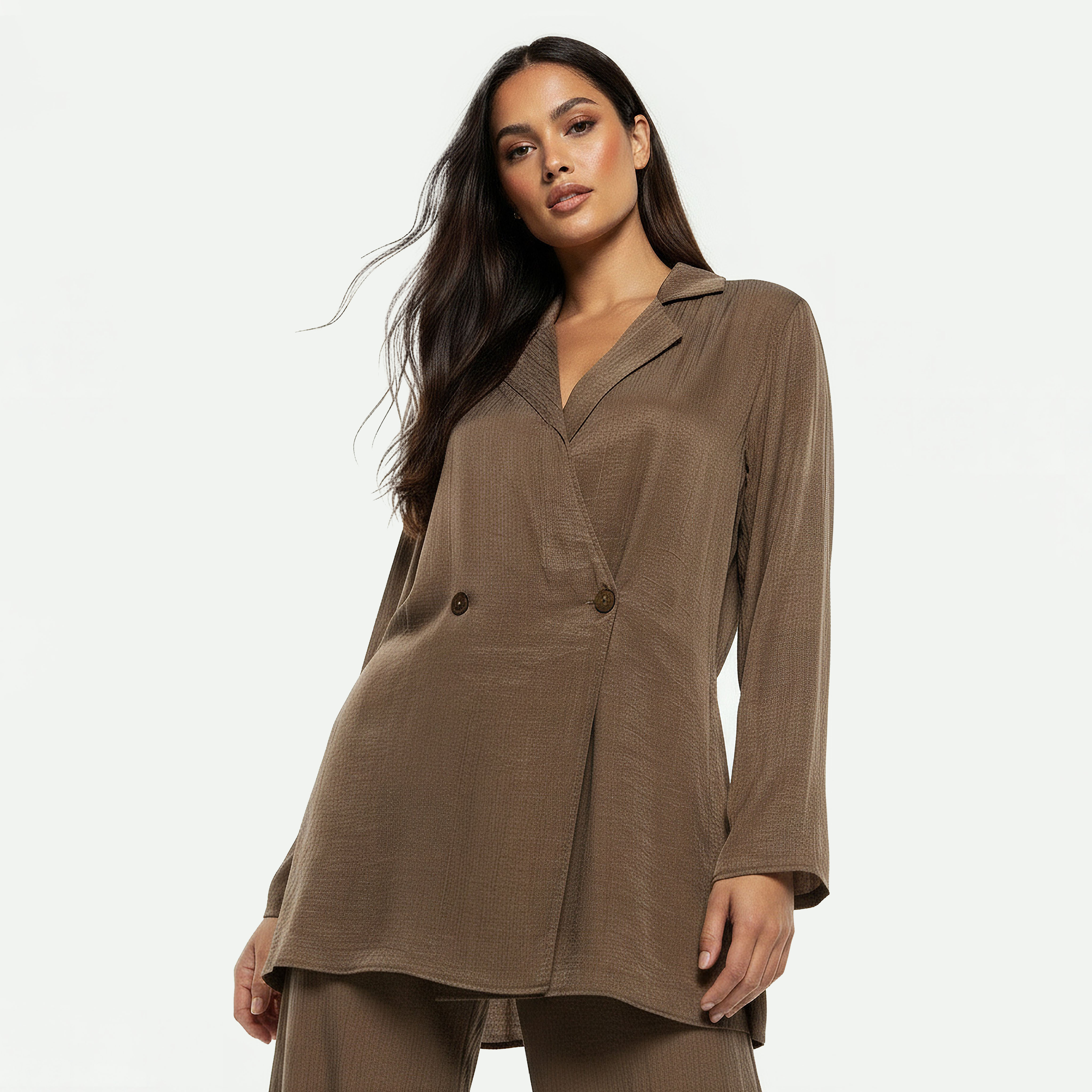 بلوزة ملفوفة بياقة مطوية من آيكونيك-women-clothing-shirtsandblouses-blouses-image-4
