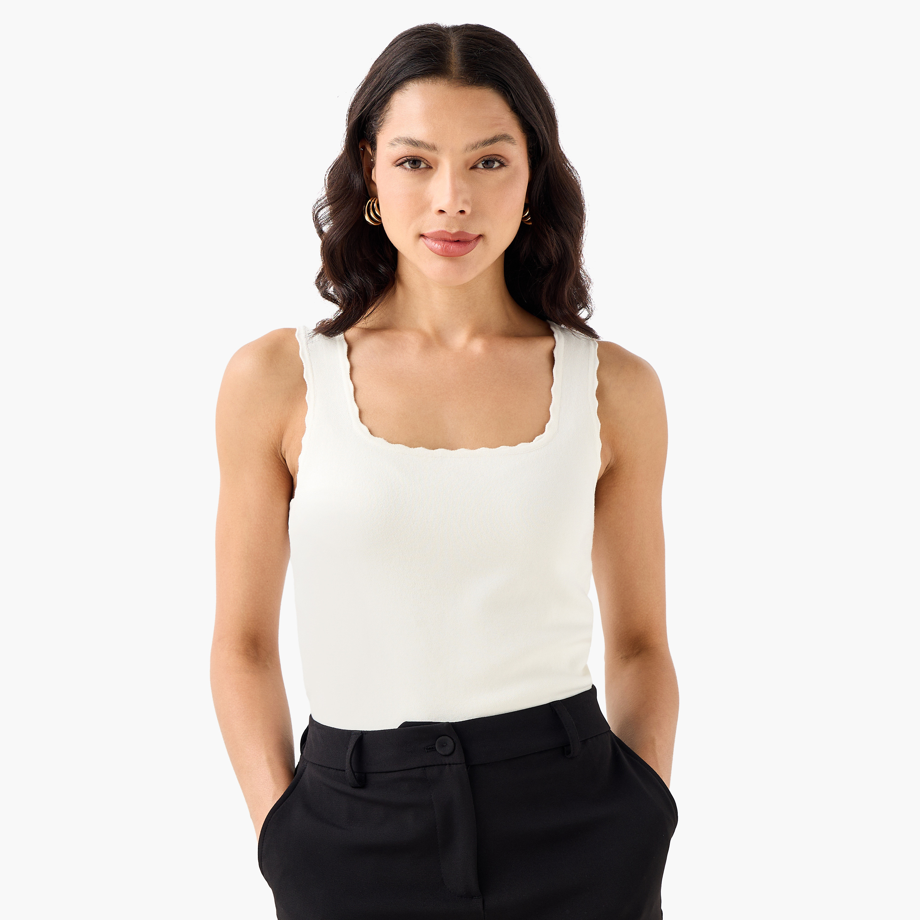 بلوزة تانك بقصة مريحة وحواف مموجة من أيكونيك-women-clothing-tshirts-image-2