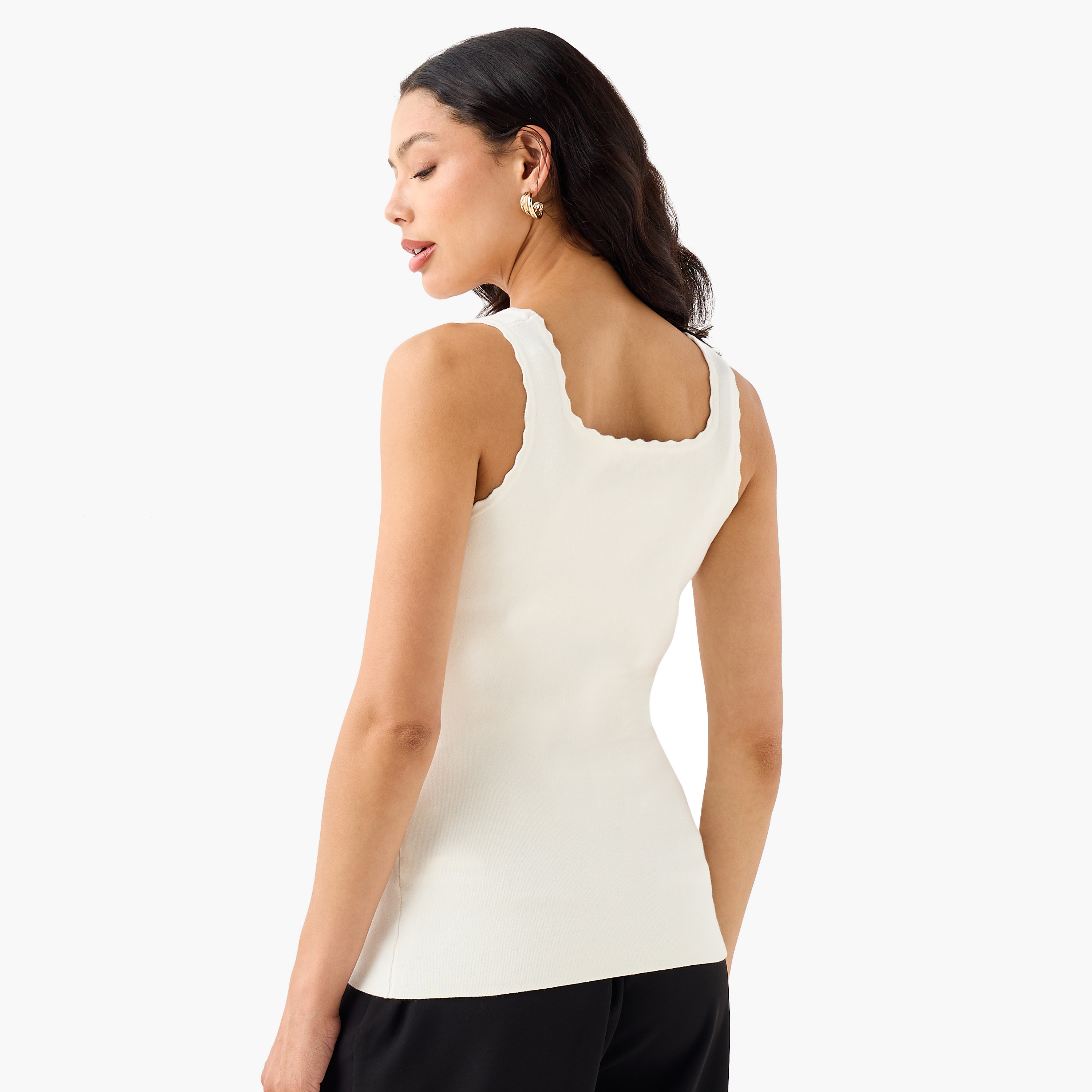 بلوزة تانك بقصة مريحة وحواف مموجة من أيكونيك-women-clothing-tshirts-image-4