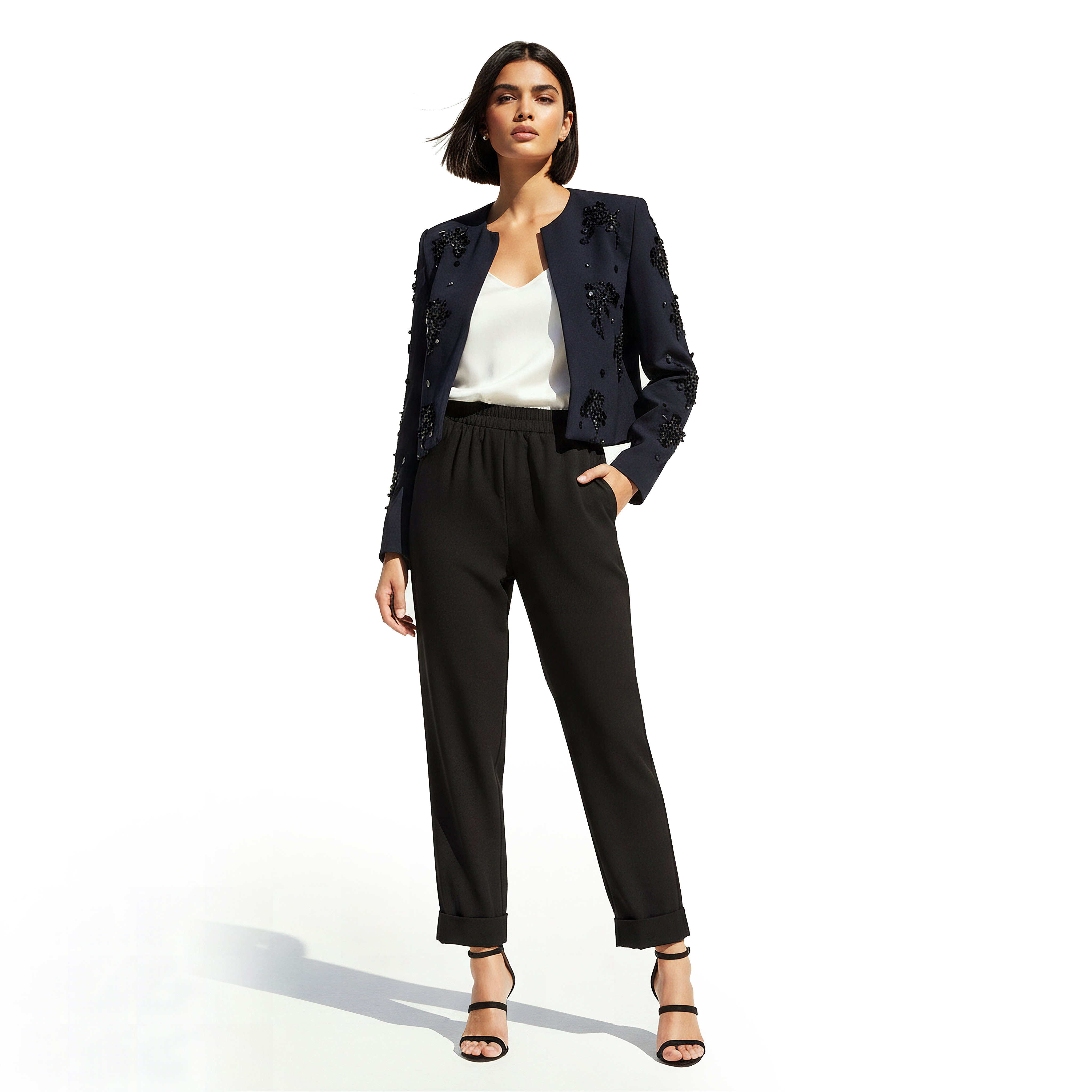 جاكيت بليزر قصيرة بتفاصيل زينة من آيكونيك-women-clothing-coatsandjackets-blazers-image-2
