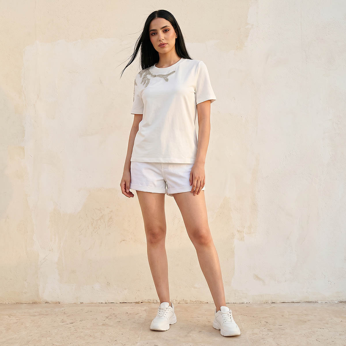 تيشيرت بقصة مريحة وزينة من آيكونيك-women-clothing-tshirts-image-2