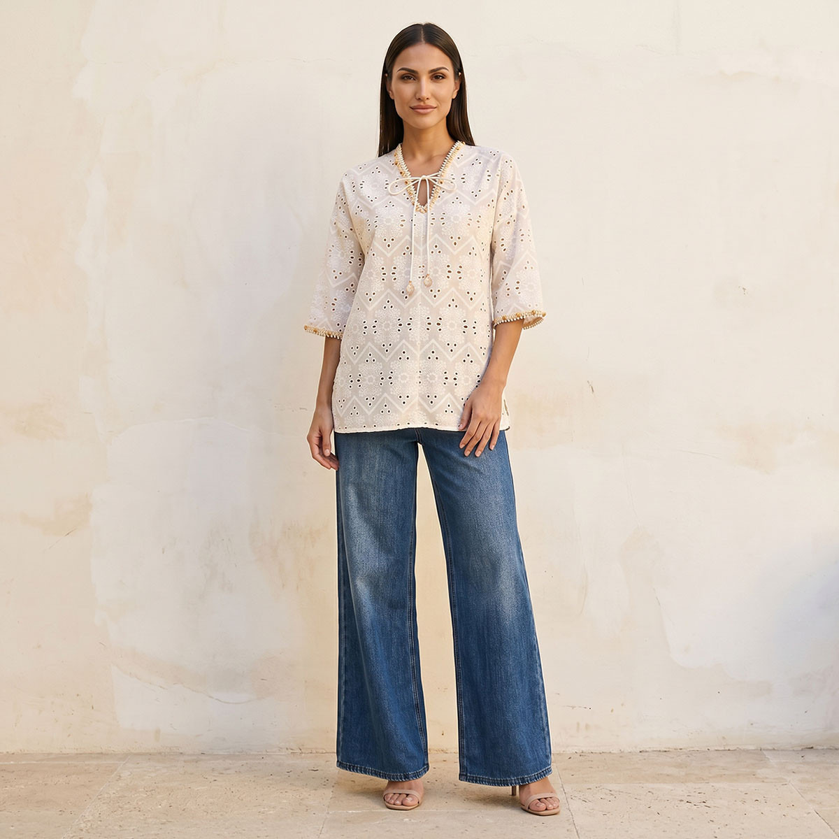 بلوزة قطن بقصة مريحة وبرباط شرابة أيكونيك من سبلاش-women-clothing-shirtsandblouses-blouses-image-5