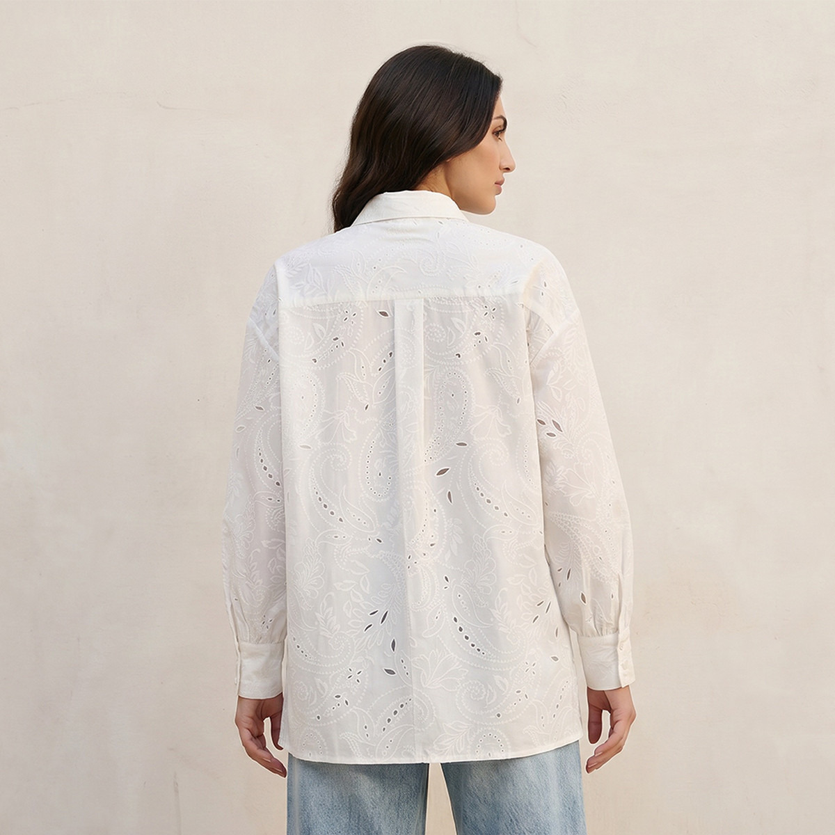 قميص قطن بتفاصيل مفرغة من آيكونيك-women-clothing-shirtsandblouses-shirts-image-4