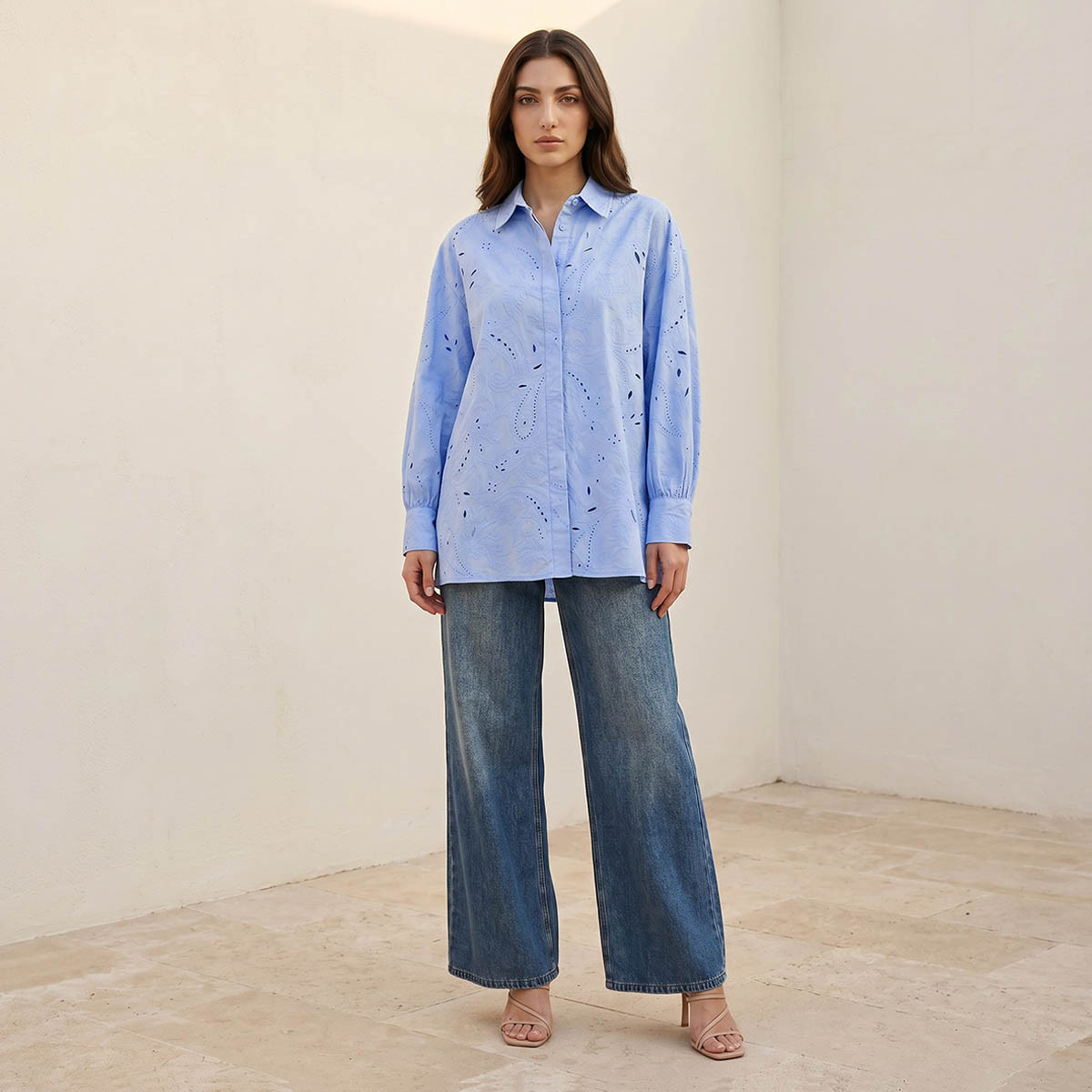 قميص قطن بتفاصيل مفرغة من آيكونيك-women-clothing-shirtsandblouses-shirts-image-3